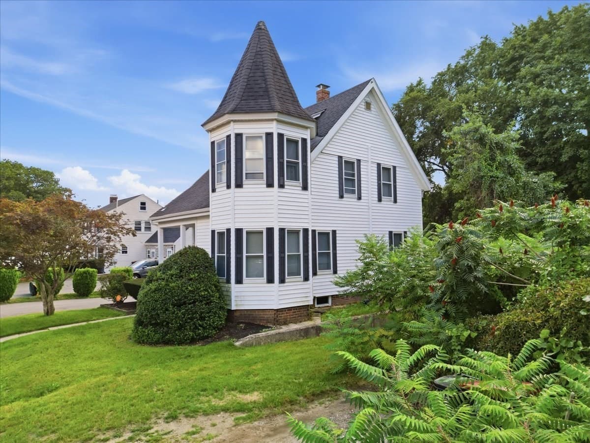 Single Family Residence at 24 Poole St, Brockton MA 02301, Brockton, photo 4 of 4