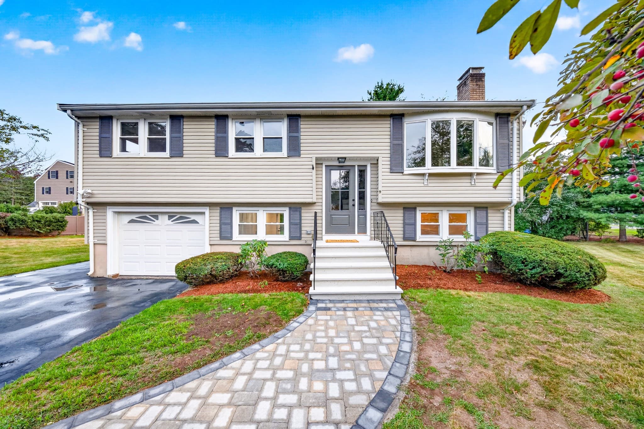9 Valerie Ave, Billerica MA 01821
