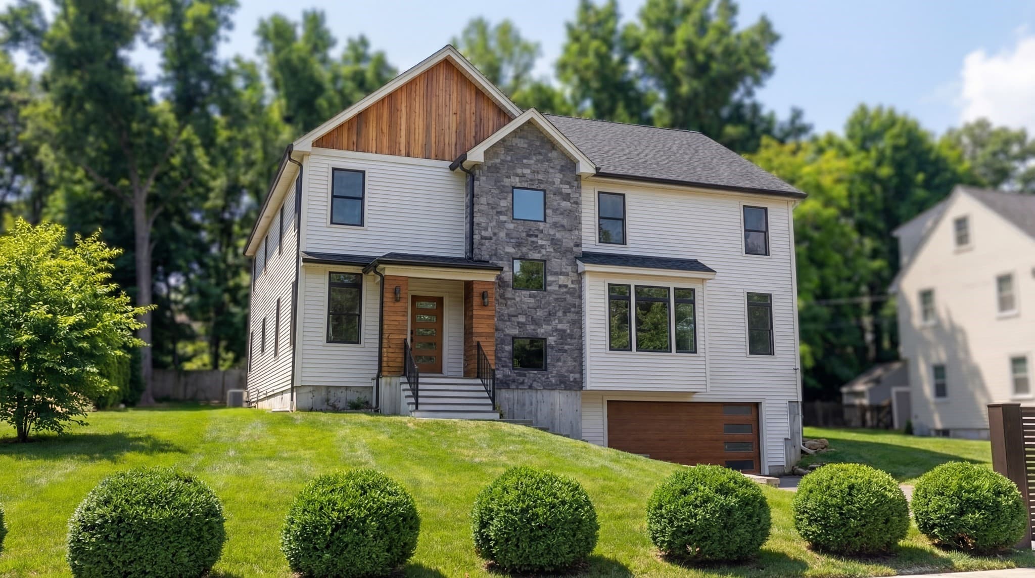 135 Hartman Rd, Newton MA 02459