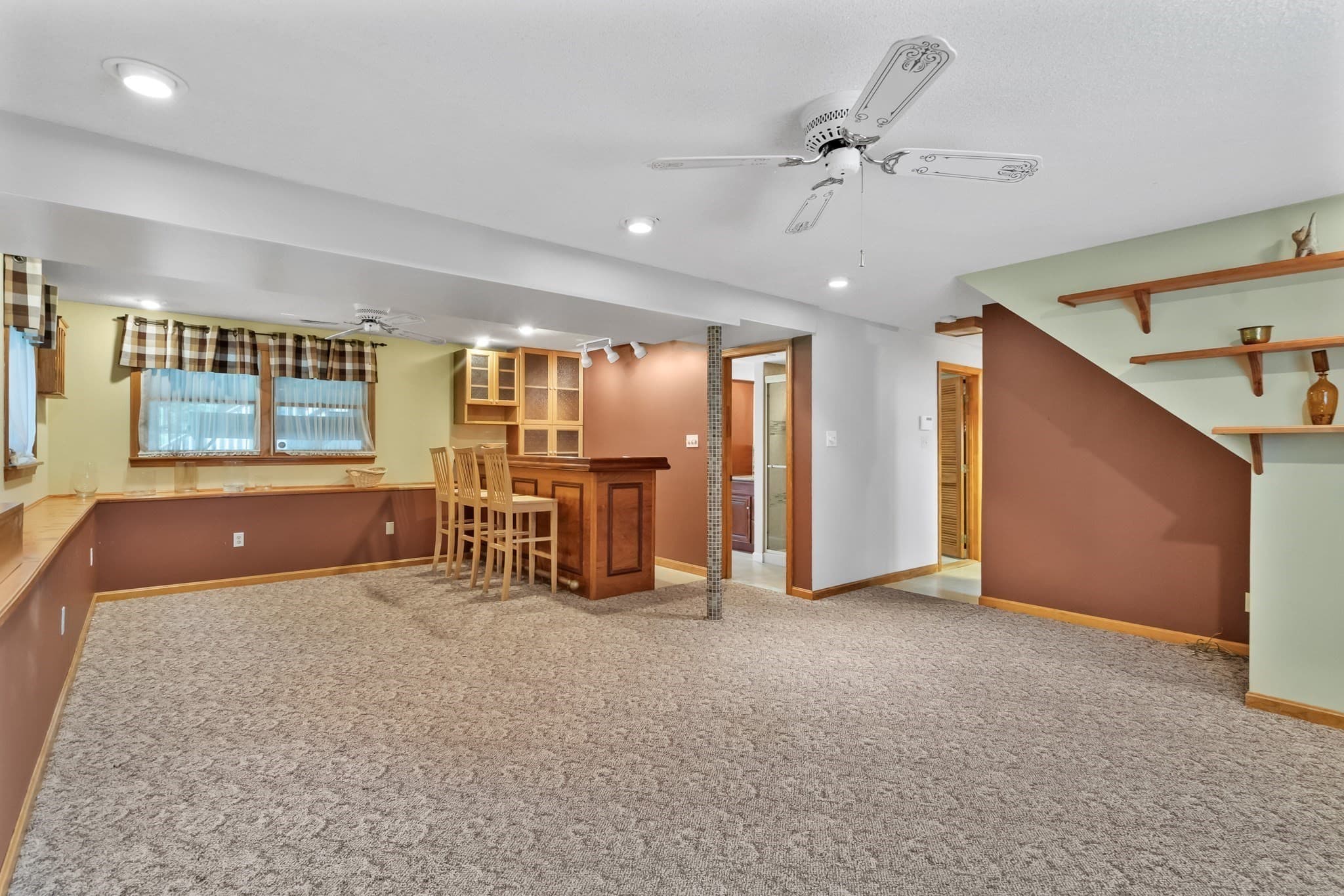 Single Family Residence at 31 Wildmere Ave, Burlington MA 01803, Burlington, photo 32 of 42