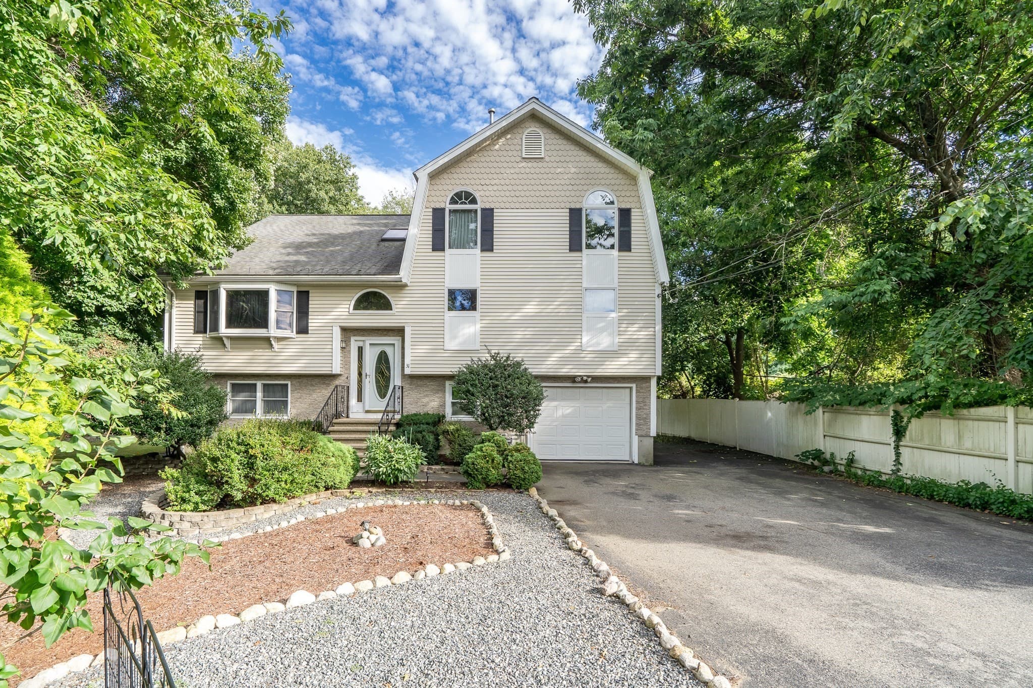 31 Wildmere Ave, Burlington MA 01803