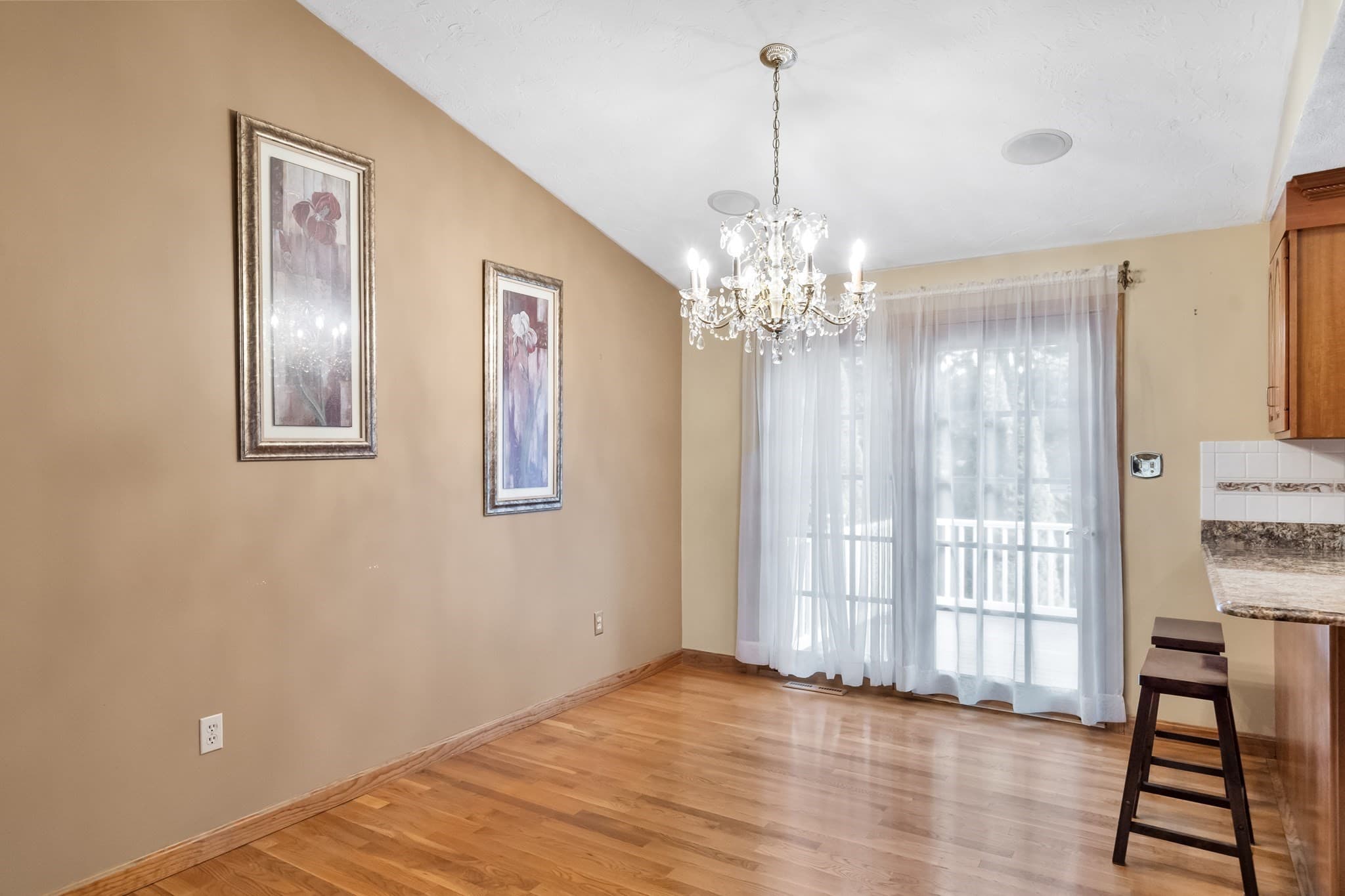 Single Family Residence at 31 Wildmere Ave, Burlington MA 01803, Burlington, photo 10 of 42