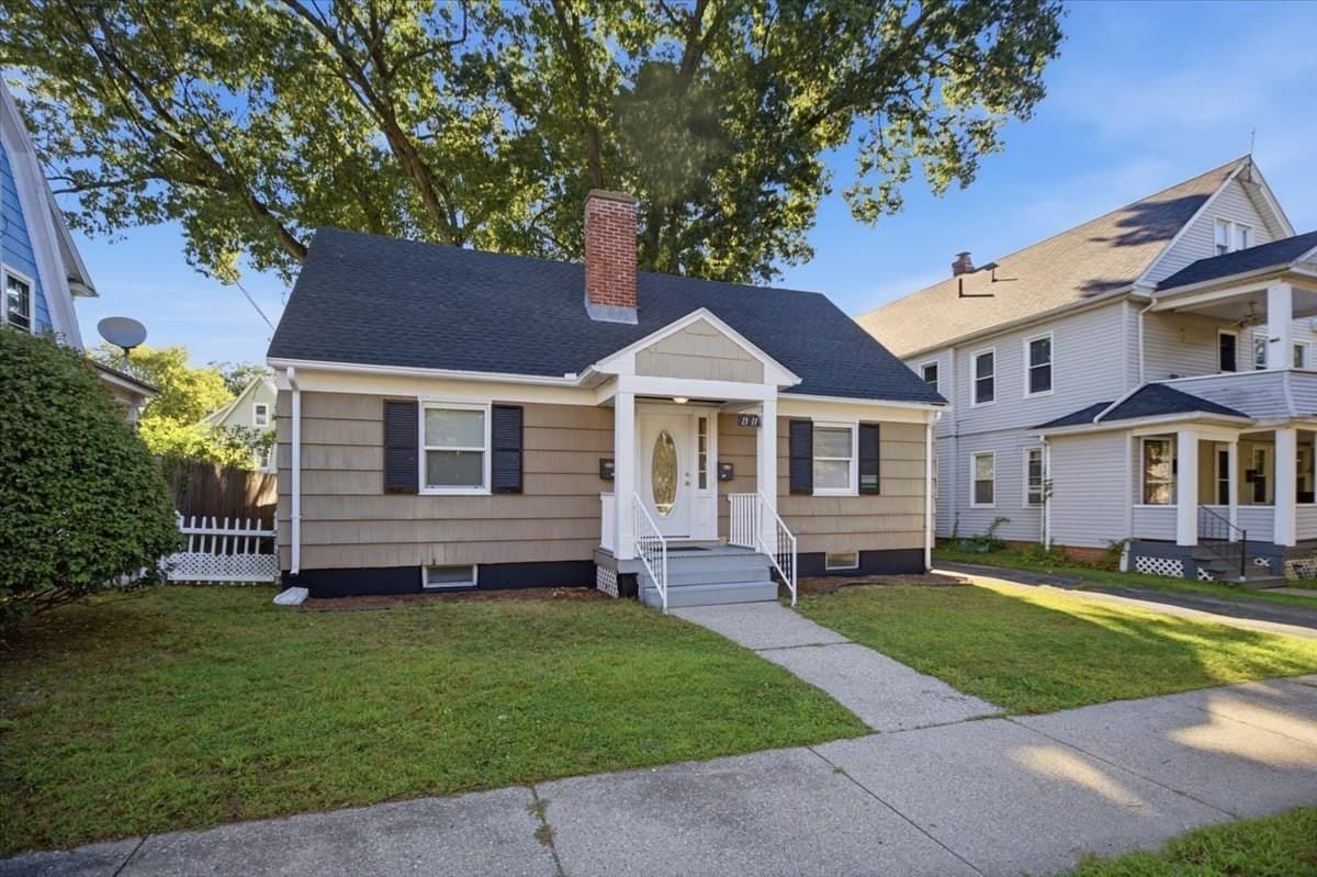 11-13 Palmyra St, Springfield MA 01118