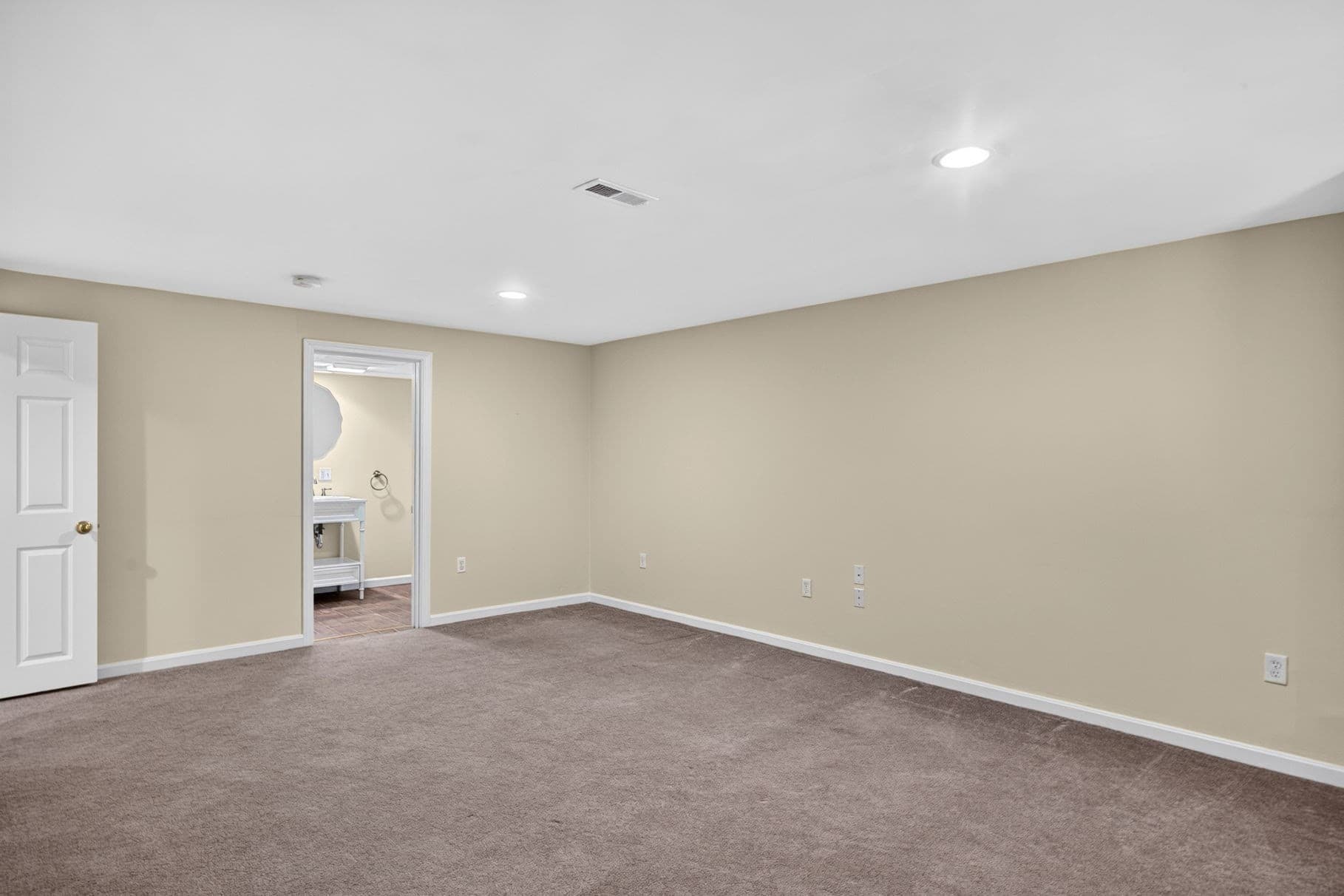 Single Family Residence at 26 Cross Wind, Plymouth MA 02360, photo 27 of 31