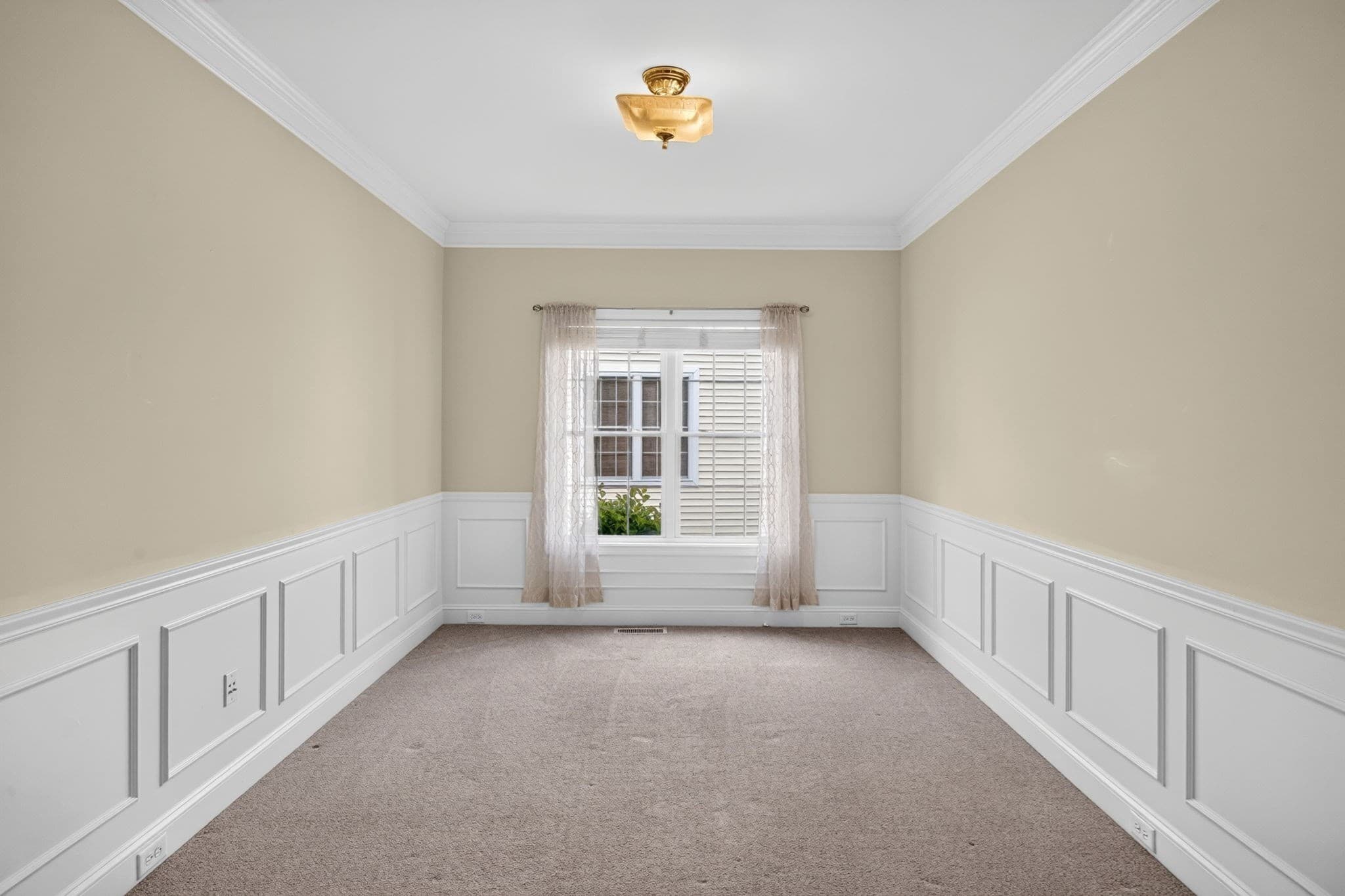 Single Family Residence at 26 Cross Wind, Plymouth MA 02360, photo 7 of 31