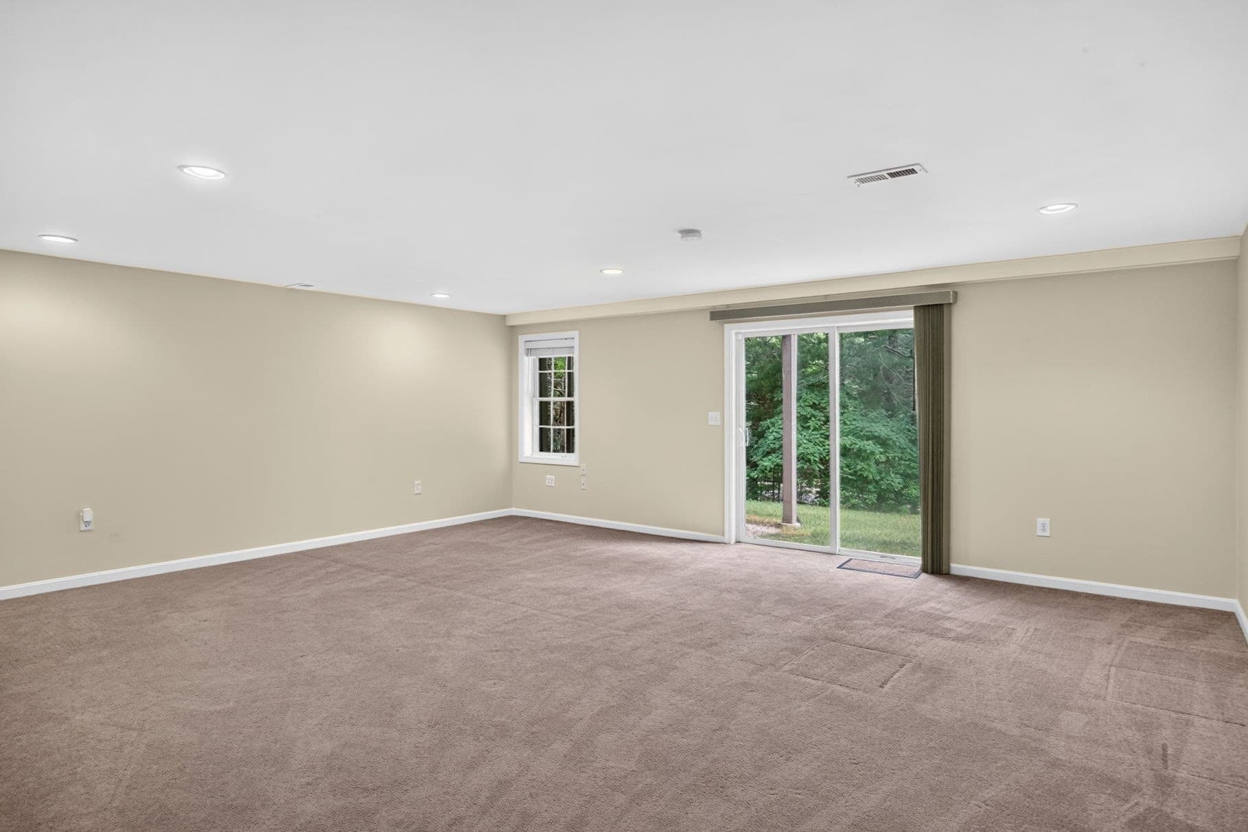 Single Family Residence at 26 Cross Wind, Plymouth MA 02360, photo 25 of 31