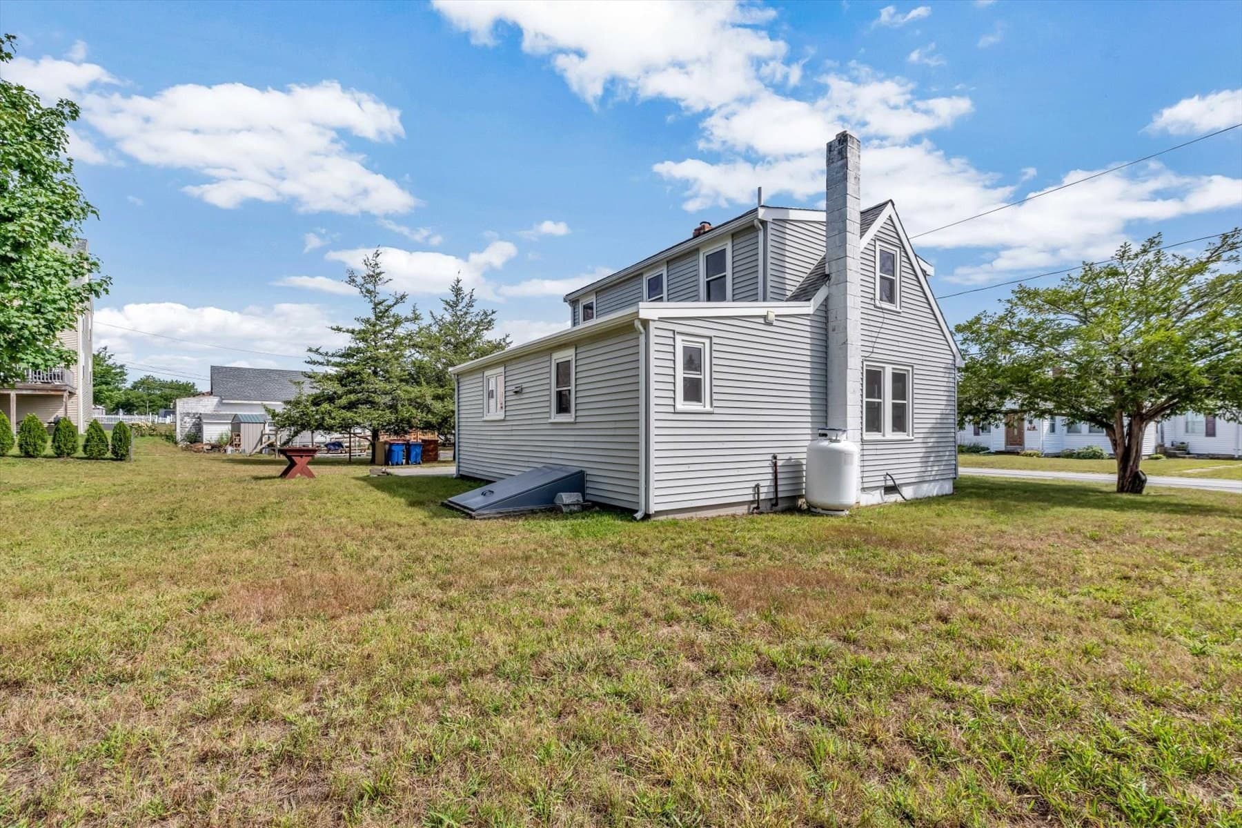 Single Family Residence at 4 Cherry Street, Wareham MA 02571, Wareham, photo 3 of 42