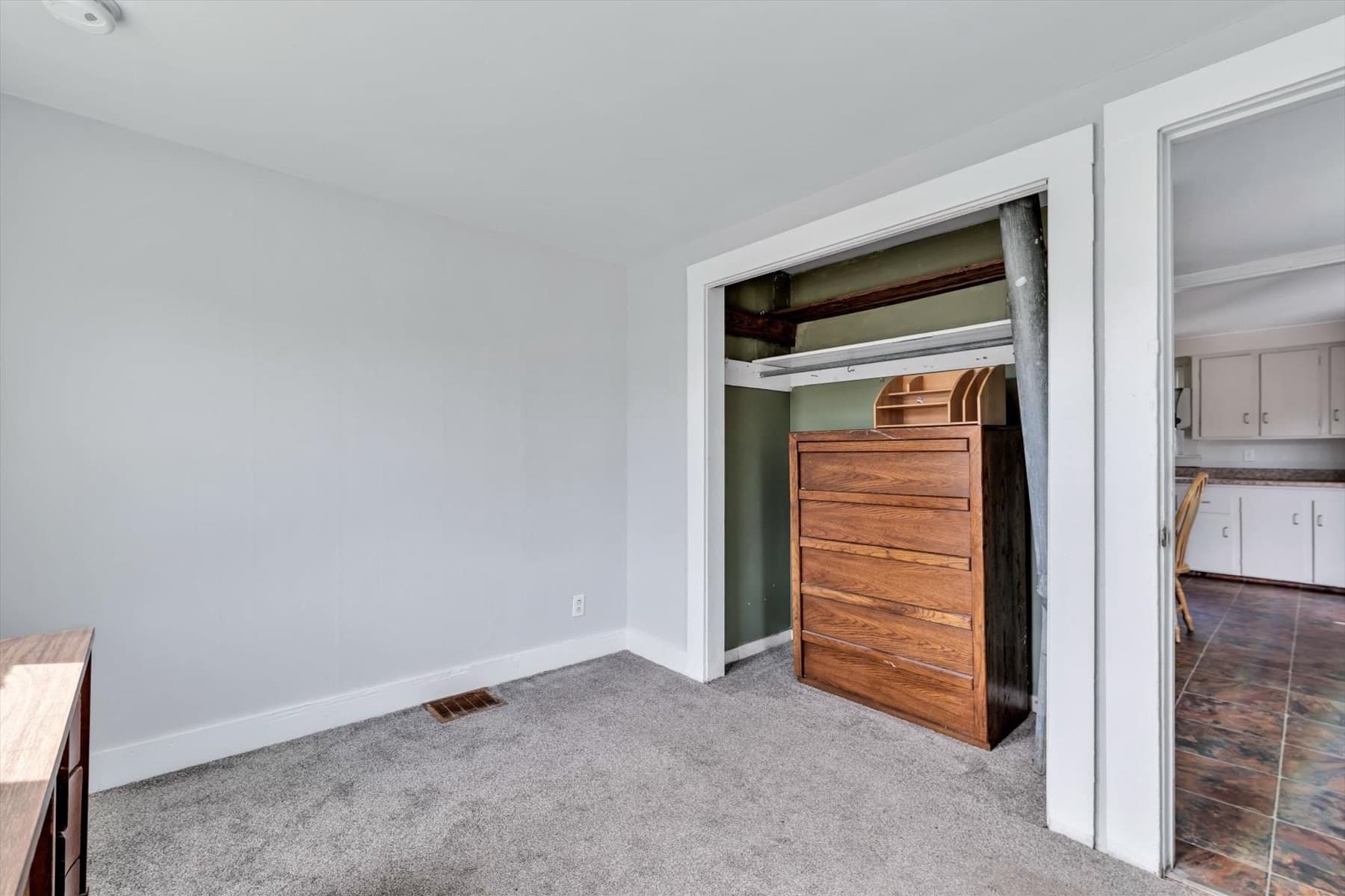 Single Family Residence at 4 Cherry Street, Wareham MA 02571, Wareham, photo 9 of 42