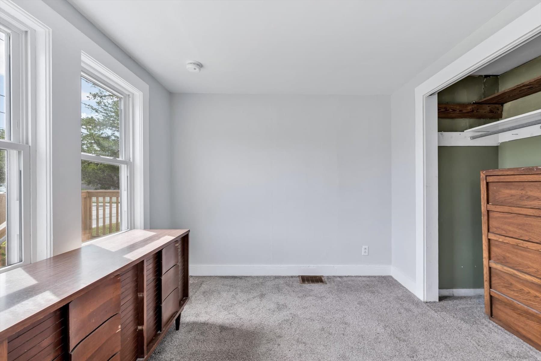 Single Family Residence at 4 Cherry Street, Wareham MA 02571, Wareham, photo 10 of 42