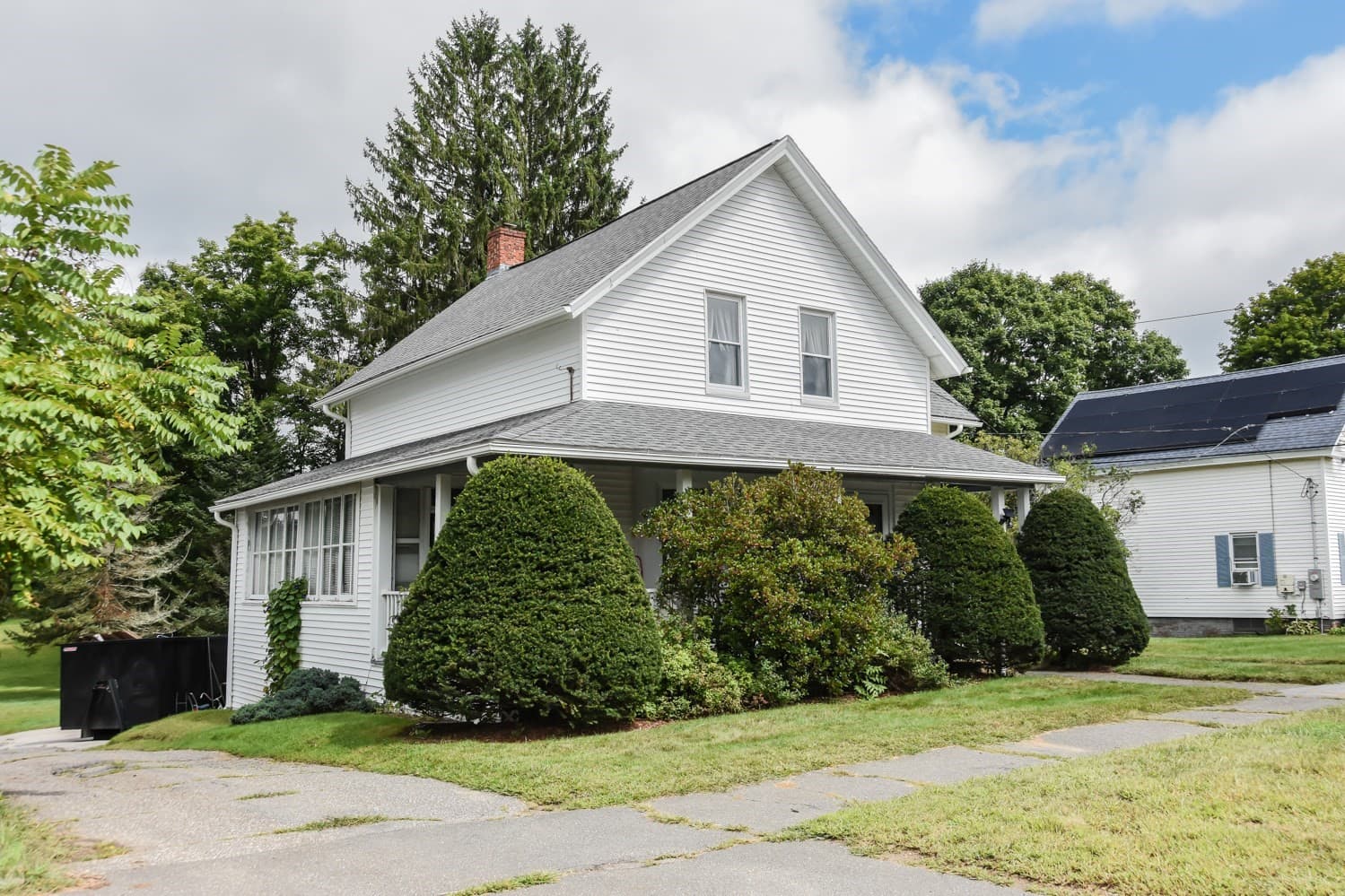 Single Family Residence at 69 W Main St, West Brookfield MA 01585, West Brookfield, photo 3 of 32