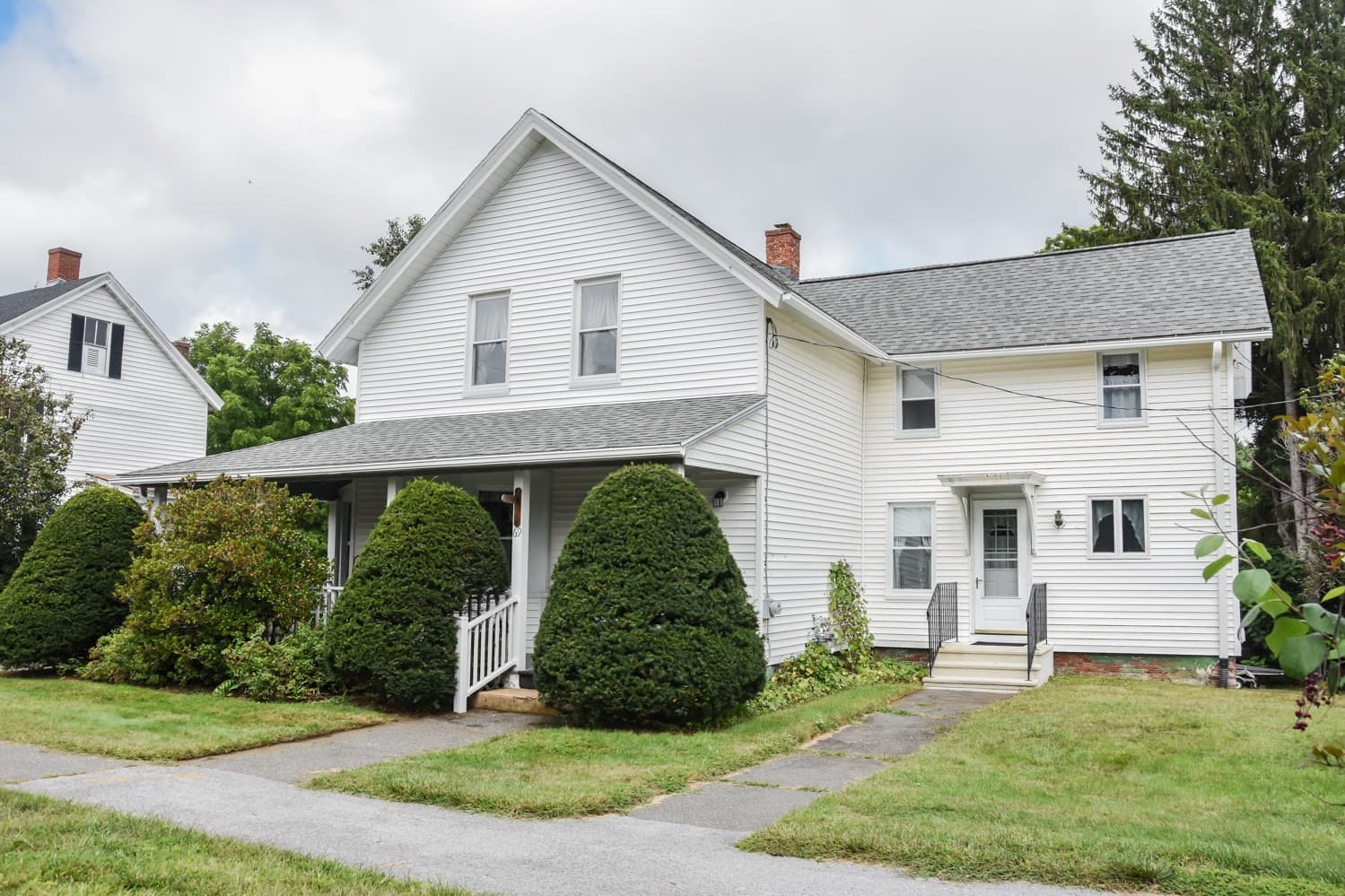 69 W Main St, West Brookfield MA 01585