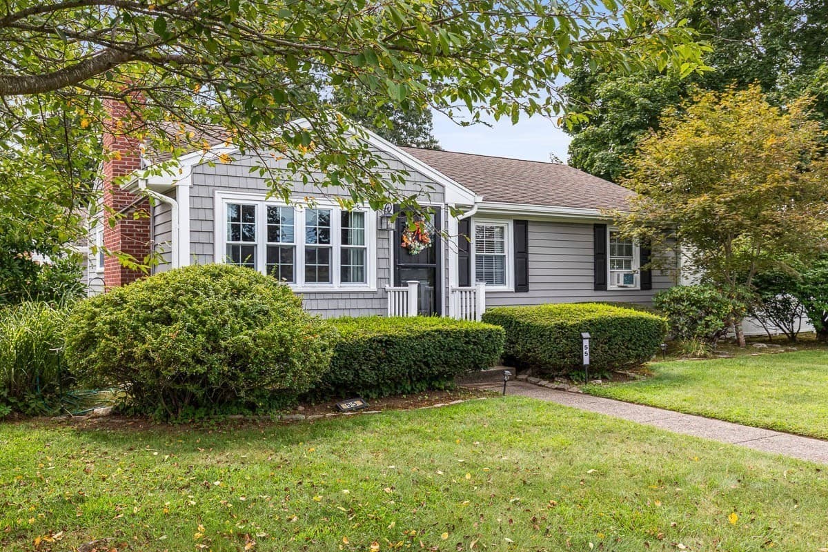 Single Family Residence at 55 St Laurent, Seekonk MA 02771, Seekonk, photo 2 of 36