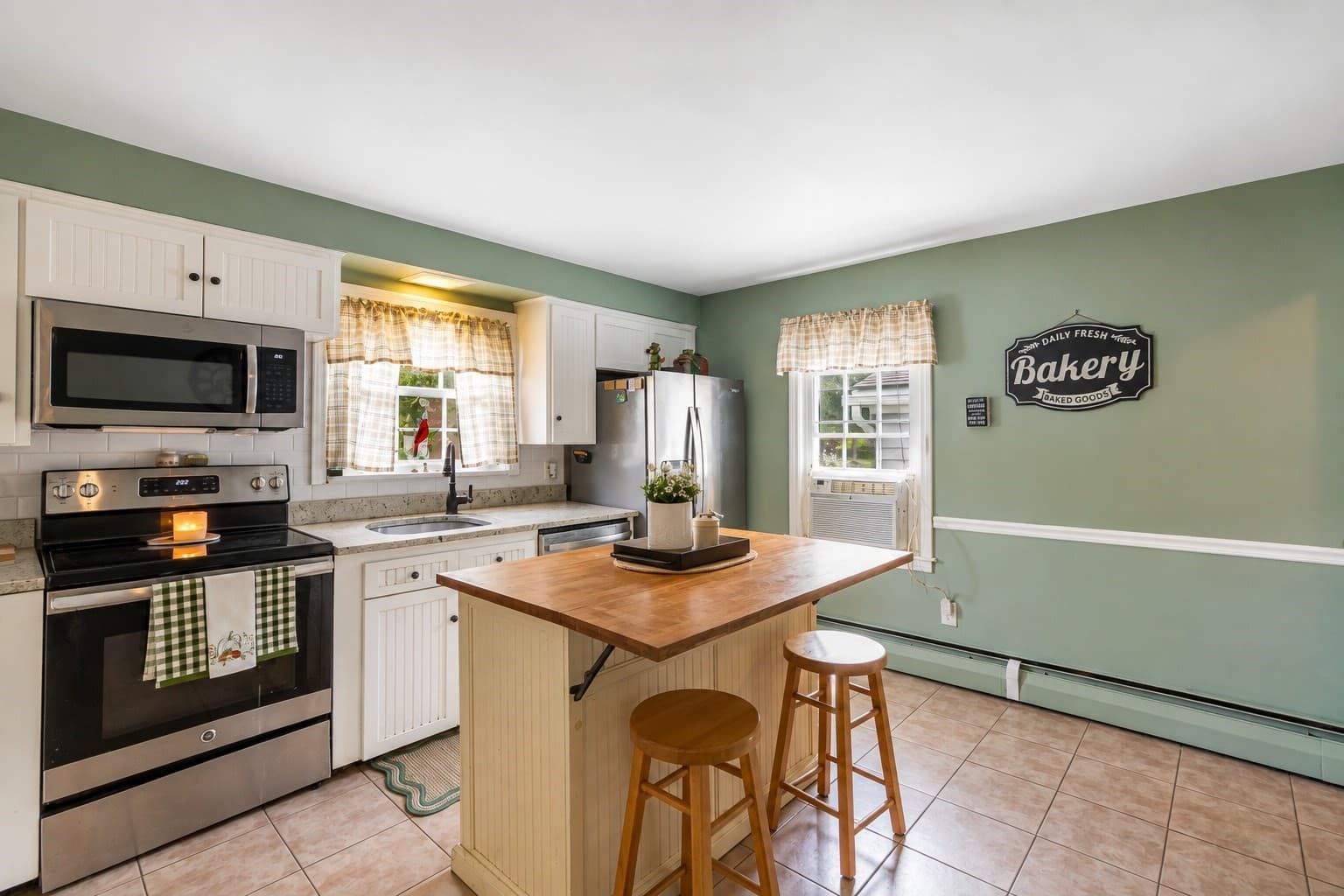 Single Family Residence at 55 St Laurent, Seekonk MA 02771, Seekonk, photo 5 of 36