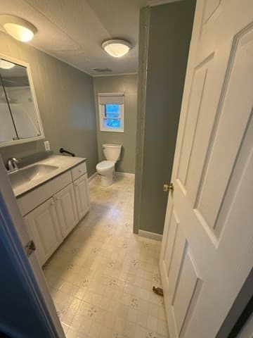 Mobile Home at 6 Willow Circle, Brimfield MA 01010, photo 7 of 15