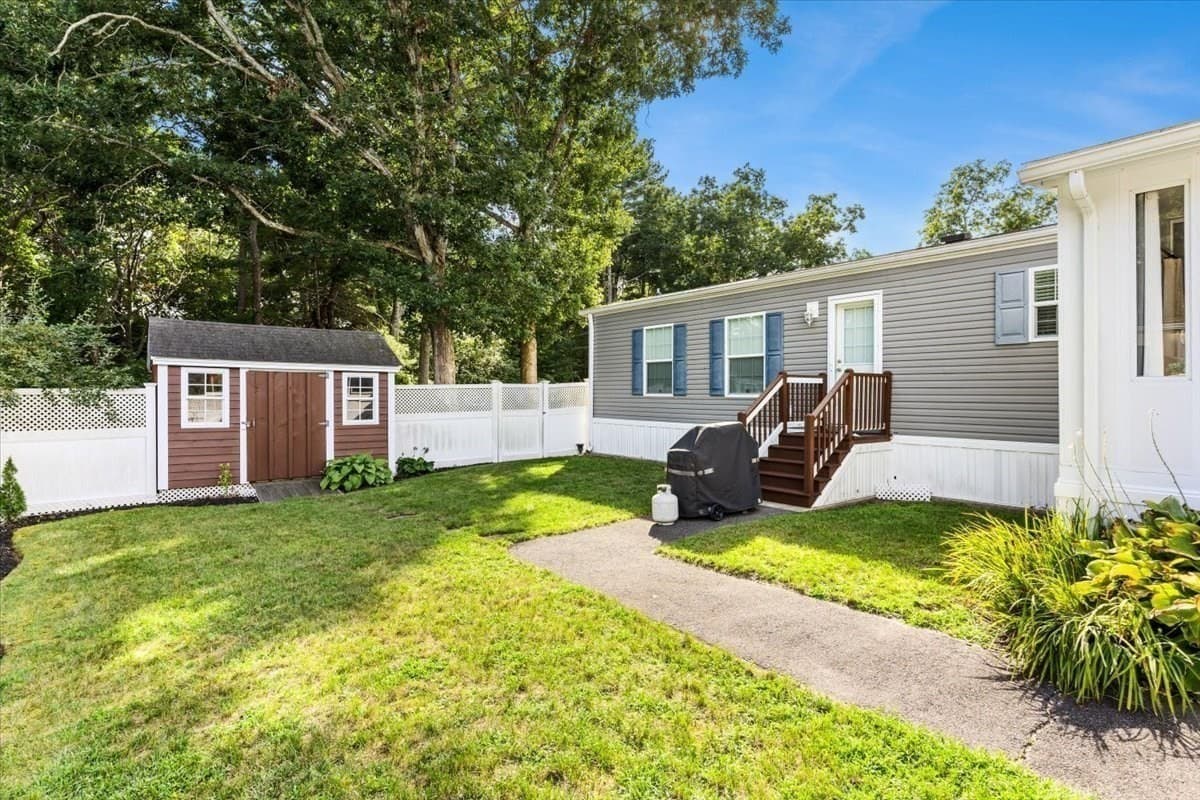 Mobile Home at 17 Deer Hill Ln, Plymouth MA 02360, Plymouth, photo 2 of 39