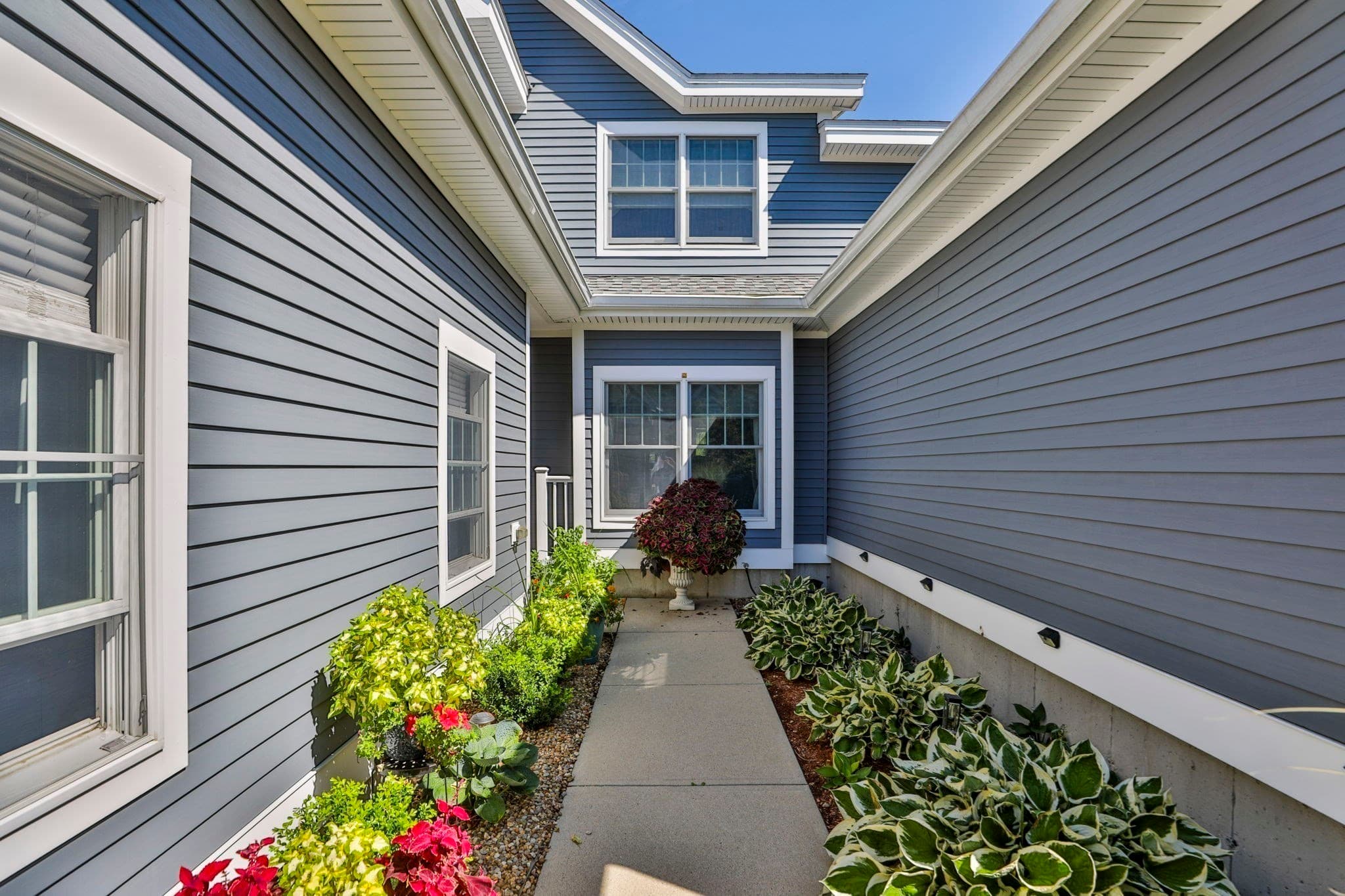 Condominium at 6 Country Club Lane # 6, Middleton MA 01949, Middleton, photo 2 of 42