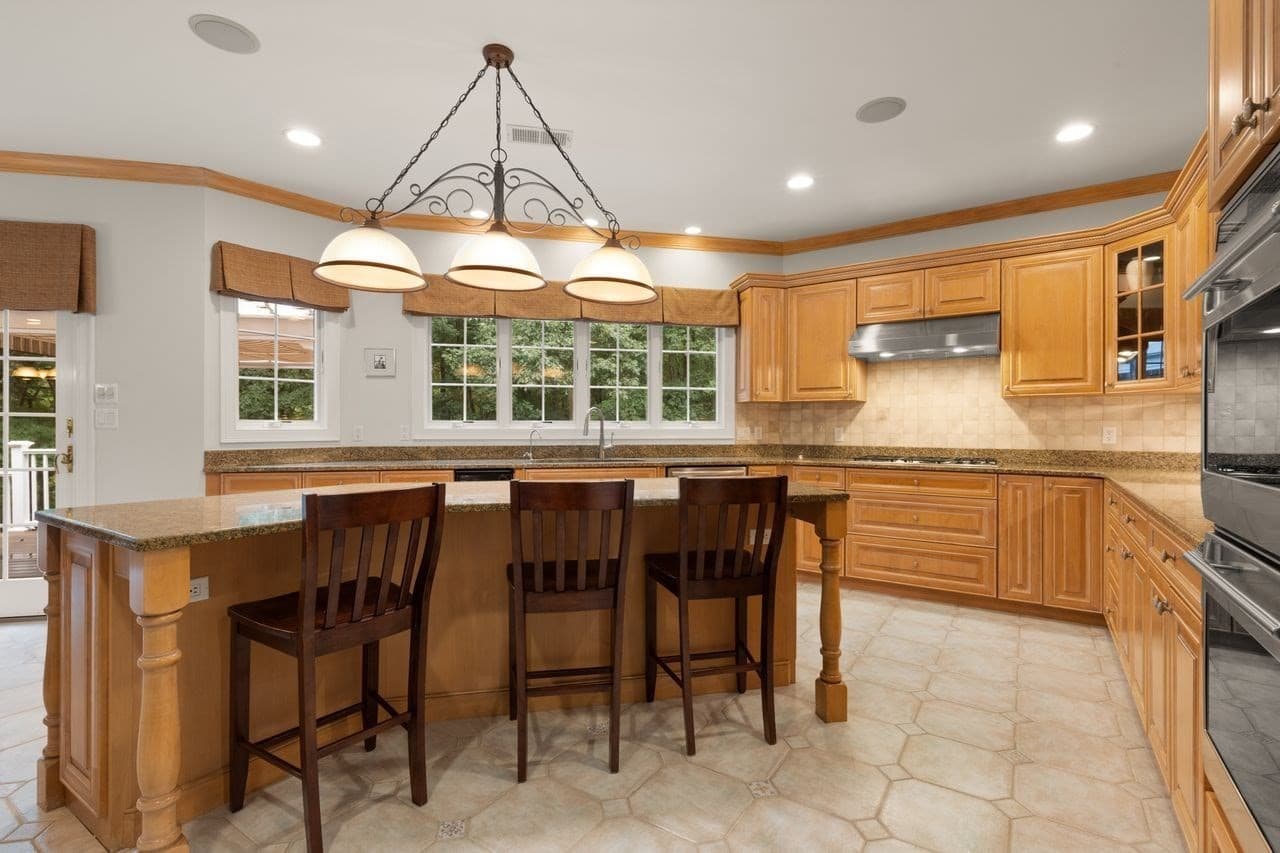 Single Family Residence at 66 Eisenhower Dr, Sharon MA 02067, photo 13 of 42
