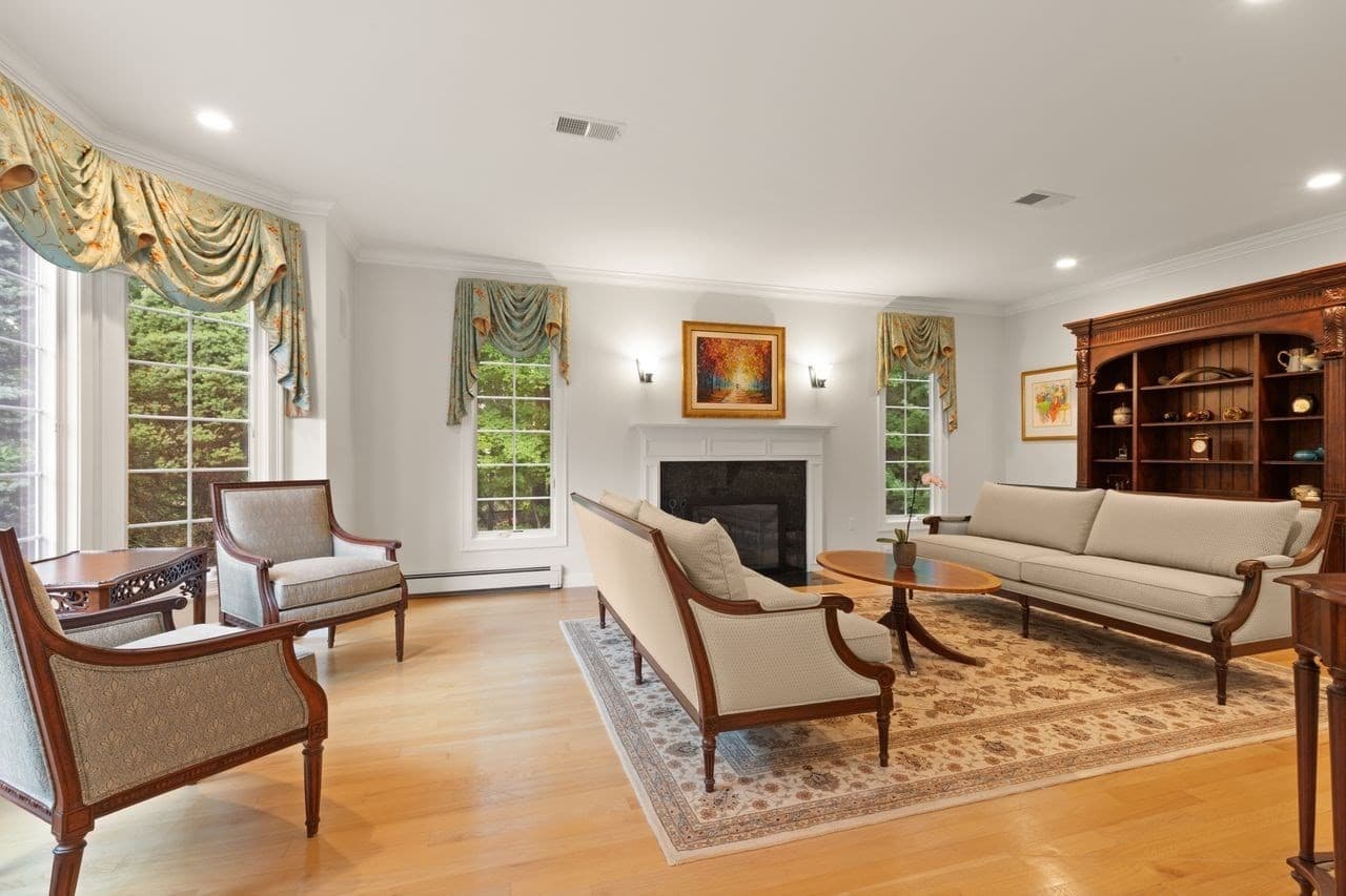 Single Family Residence at 66 Eisenhower Dr, Sharon MA 02067, photo 4 of 42