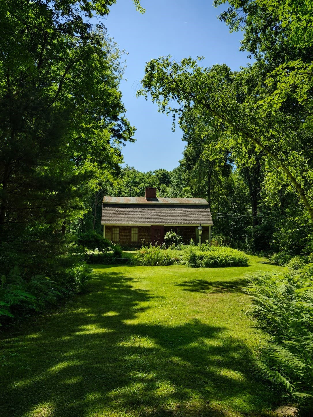 16 Flint Rd, Oakham MA 01068