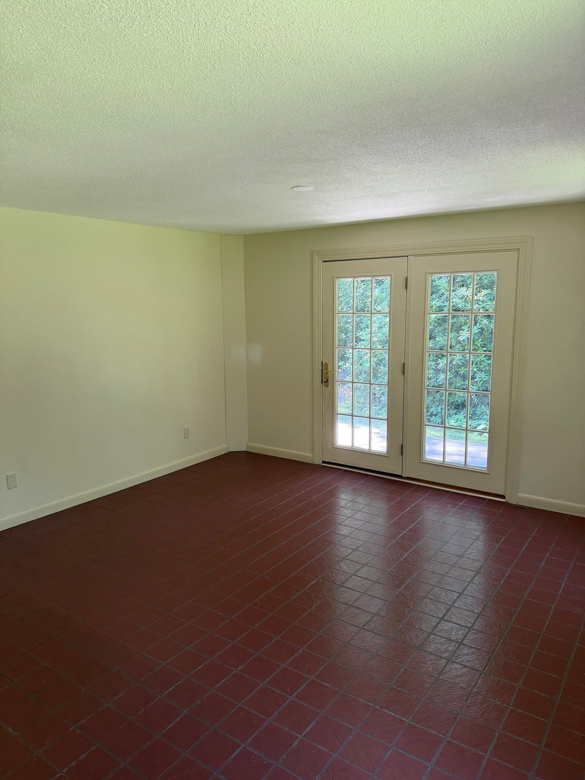 Single Family Residence at 16 Flint Rd, Oakham MA 01068, Oakham, photo 5 of 29