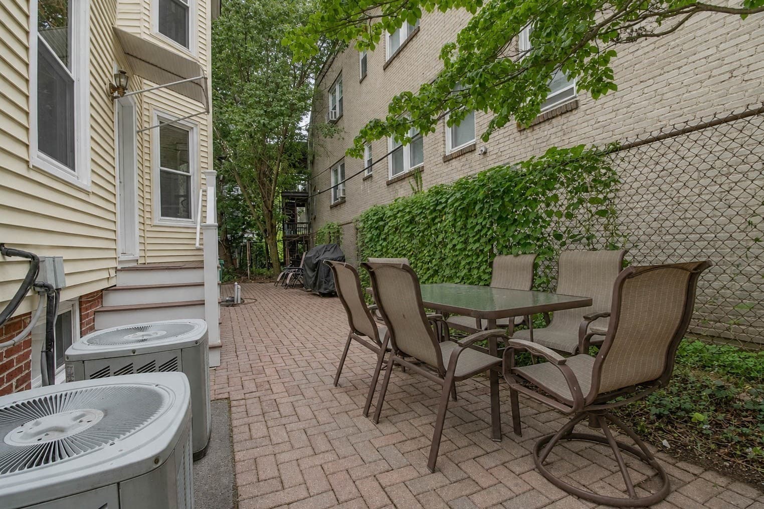 Condominium at 12 Saint Paul Street # 3, Cambridge MA 02139, Cambridge, photo 4 of 23