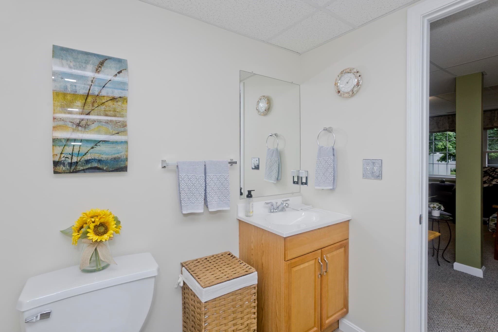 Condominium at 55 Pinecrest Drive # 55, Chicopee MA 01020, Chicopee, photo 32 of 38