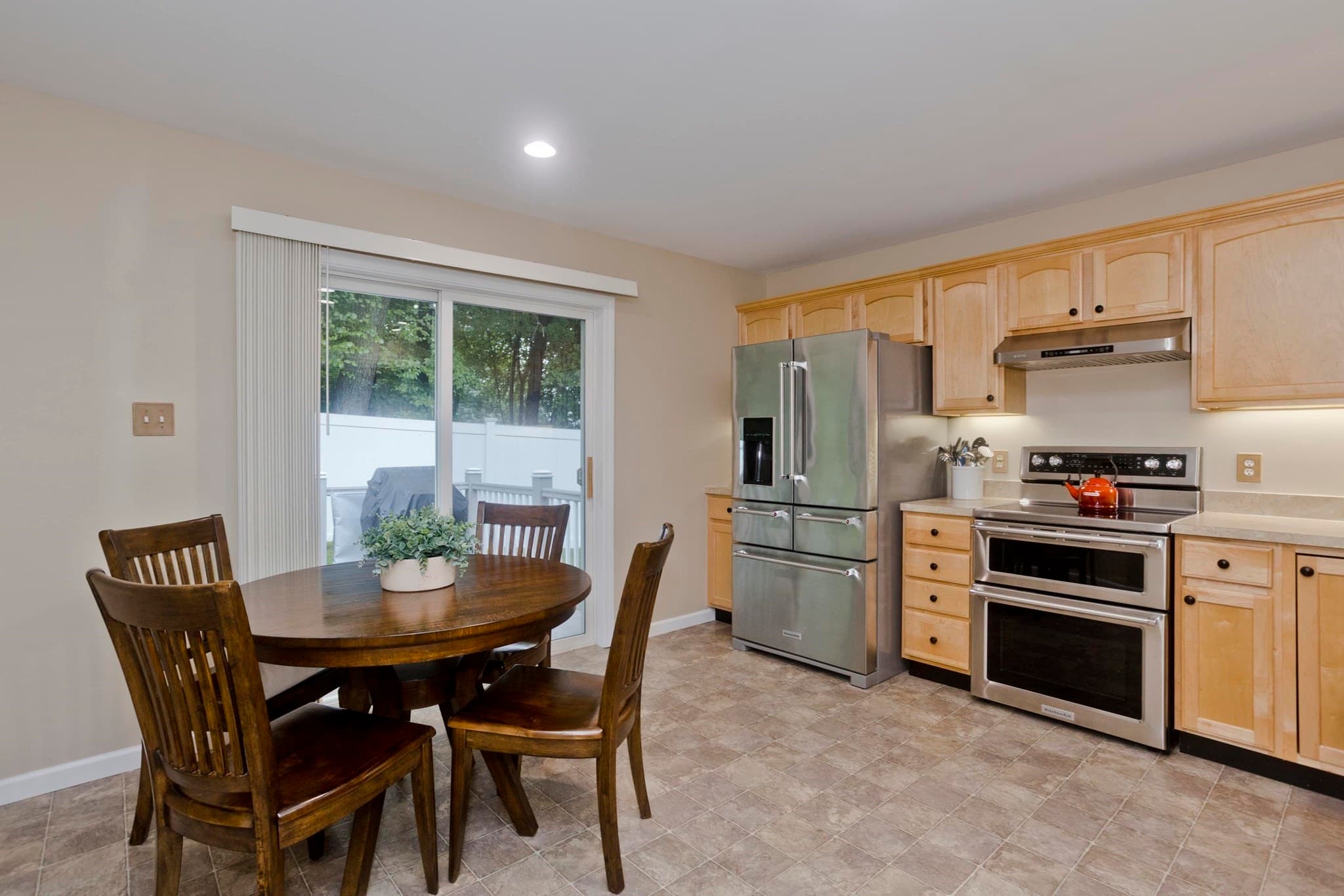 Condominium at 55 Pinecrest Drive # 55, Chicopee MA 01020, Chicopee, photo 15 of 38
