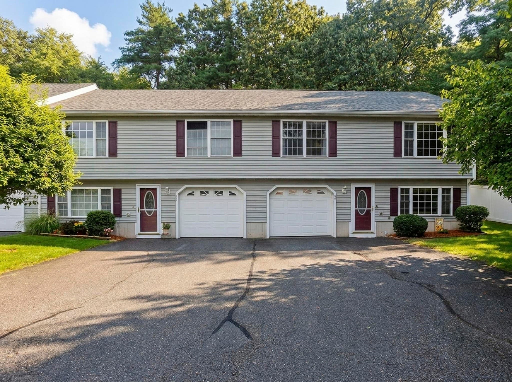 Condominium at 55 Pinecrest Drive # 55, Chicopee MA 01020, Chicopee, photo 4 of 38