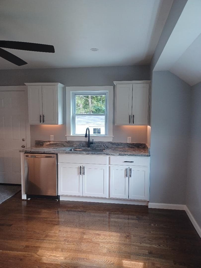 Single Family Residence at 25 Geordan Ave, Wrentham MA 02093, Wrentham, photo 7 of 32