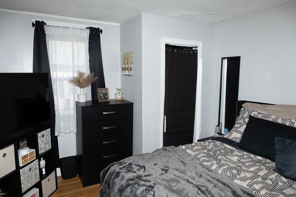 2 Family - 2 Units Up/Down at 248 Somerset Ave, Taunton MA 02780, Taunton, photo 7 of 36