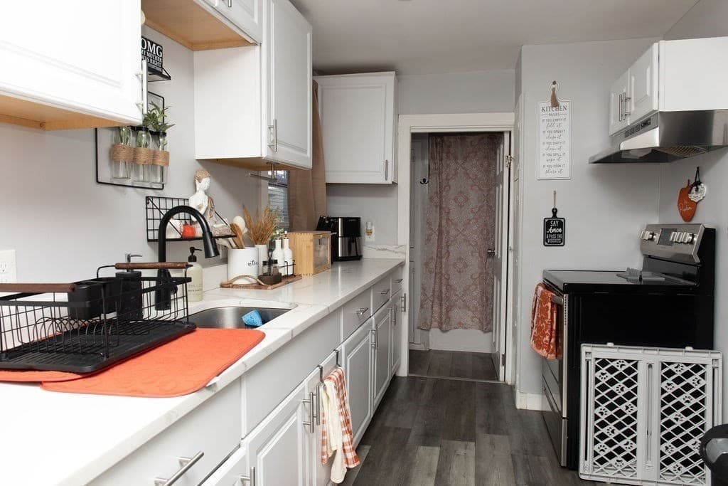 2 Family - 2 Units Up/Down at 248 Somerset Ave, Taunton MA 02780, Taunton, photo 3 of 36