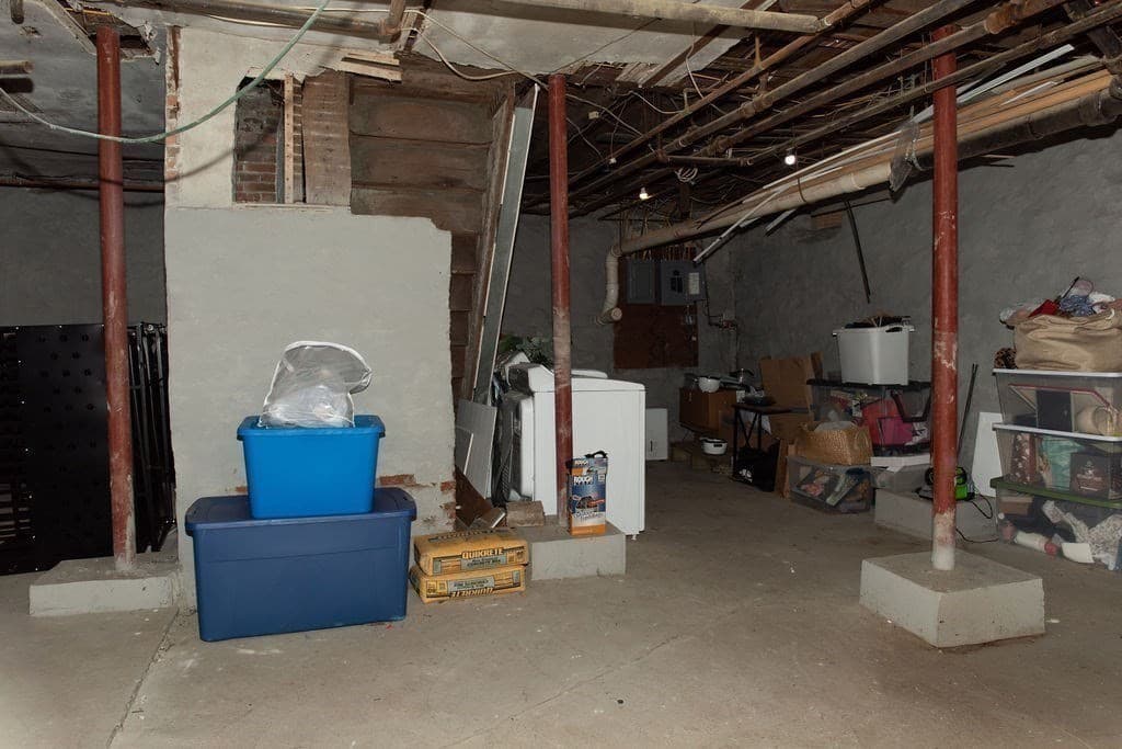 2 Family - 2 Units Up/Down at 248 Somerset Ave, Taunton MA 02780, Taunton, photo 32 of 36