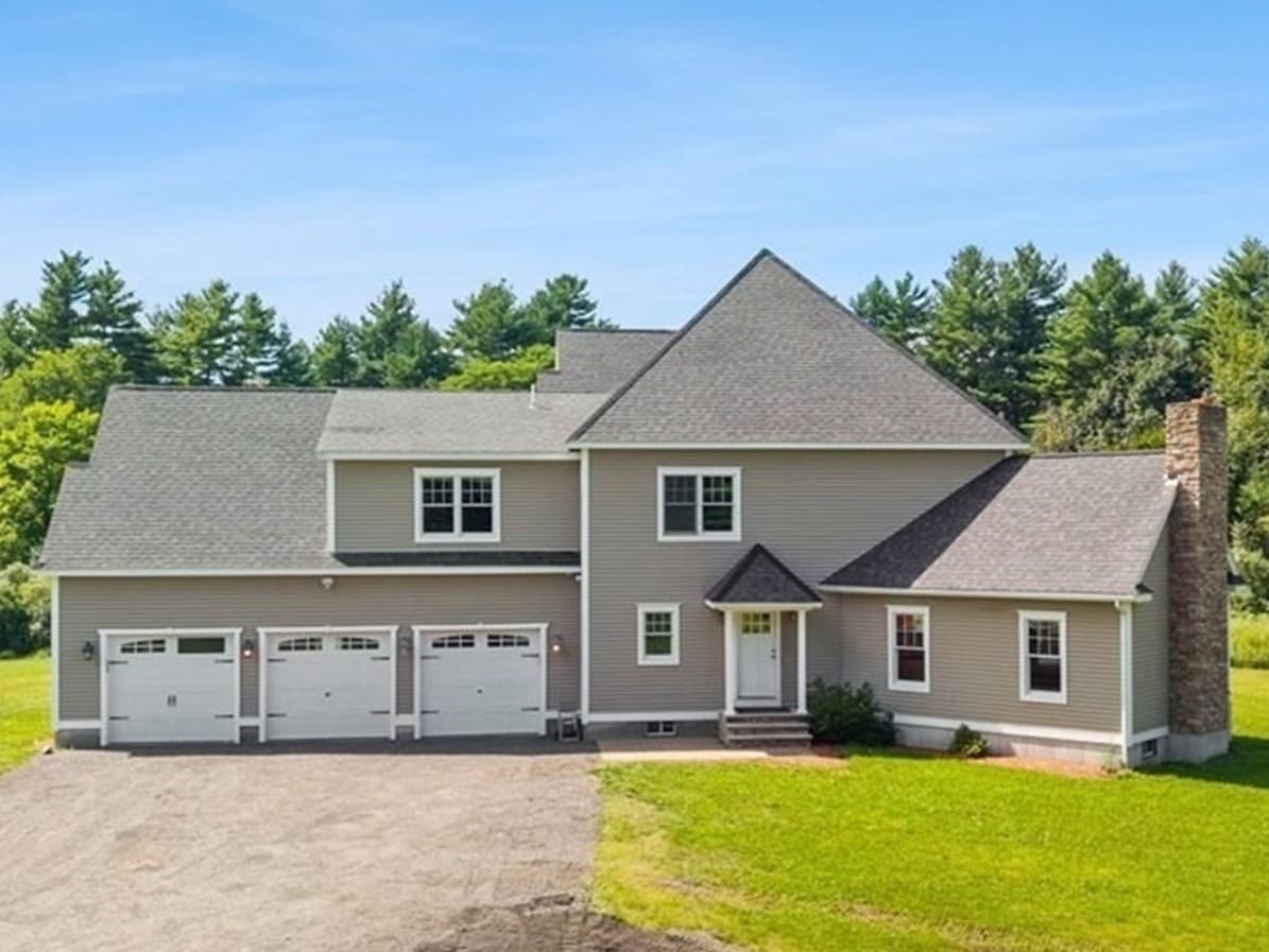 80 Joshua Lane, Taunton MA 02718