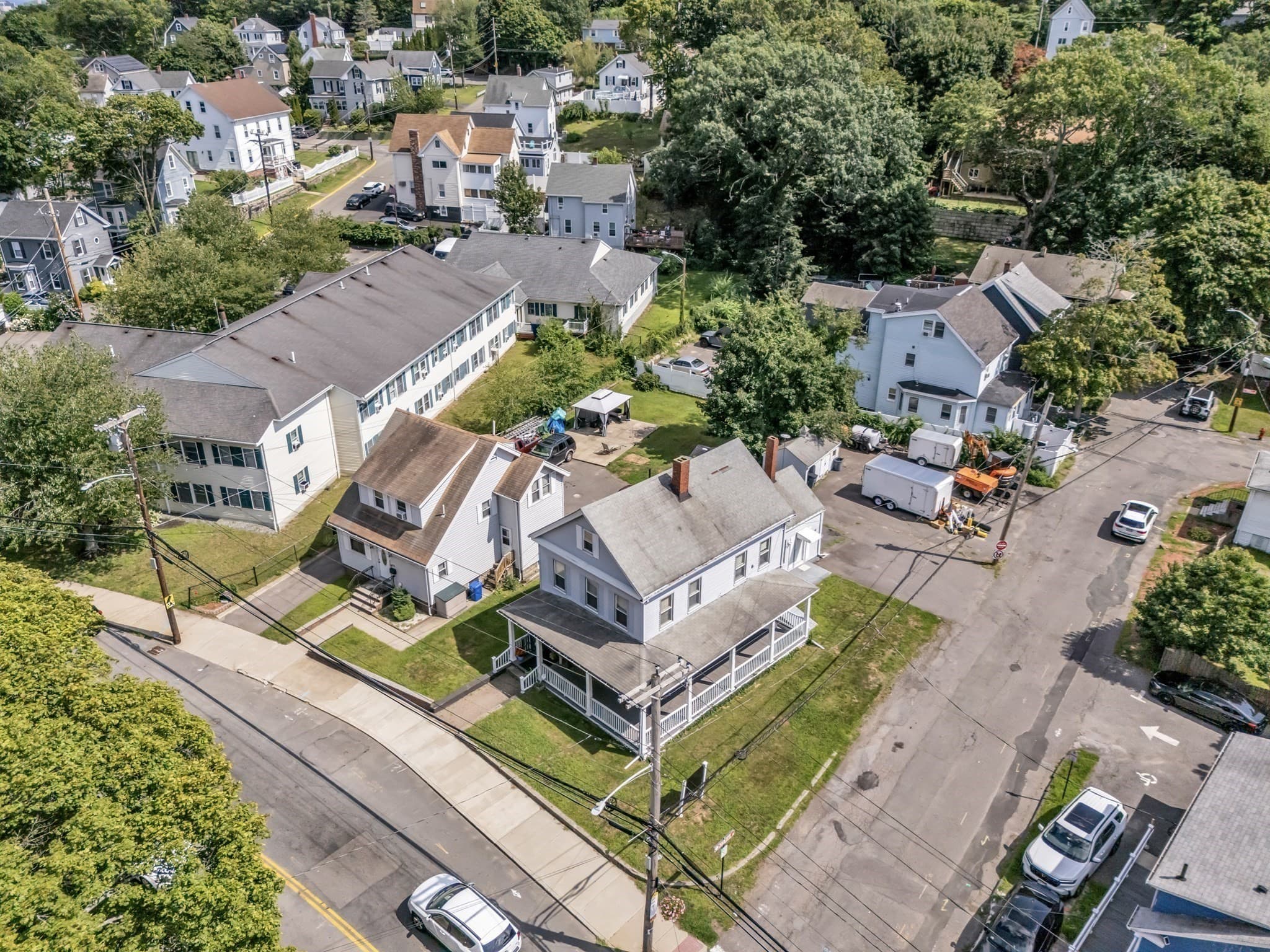 Single Family Residence at 406 Lincoln Ave, Saugus MA 01906, Saugus, photo 2 of 23