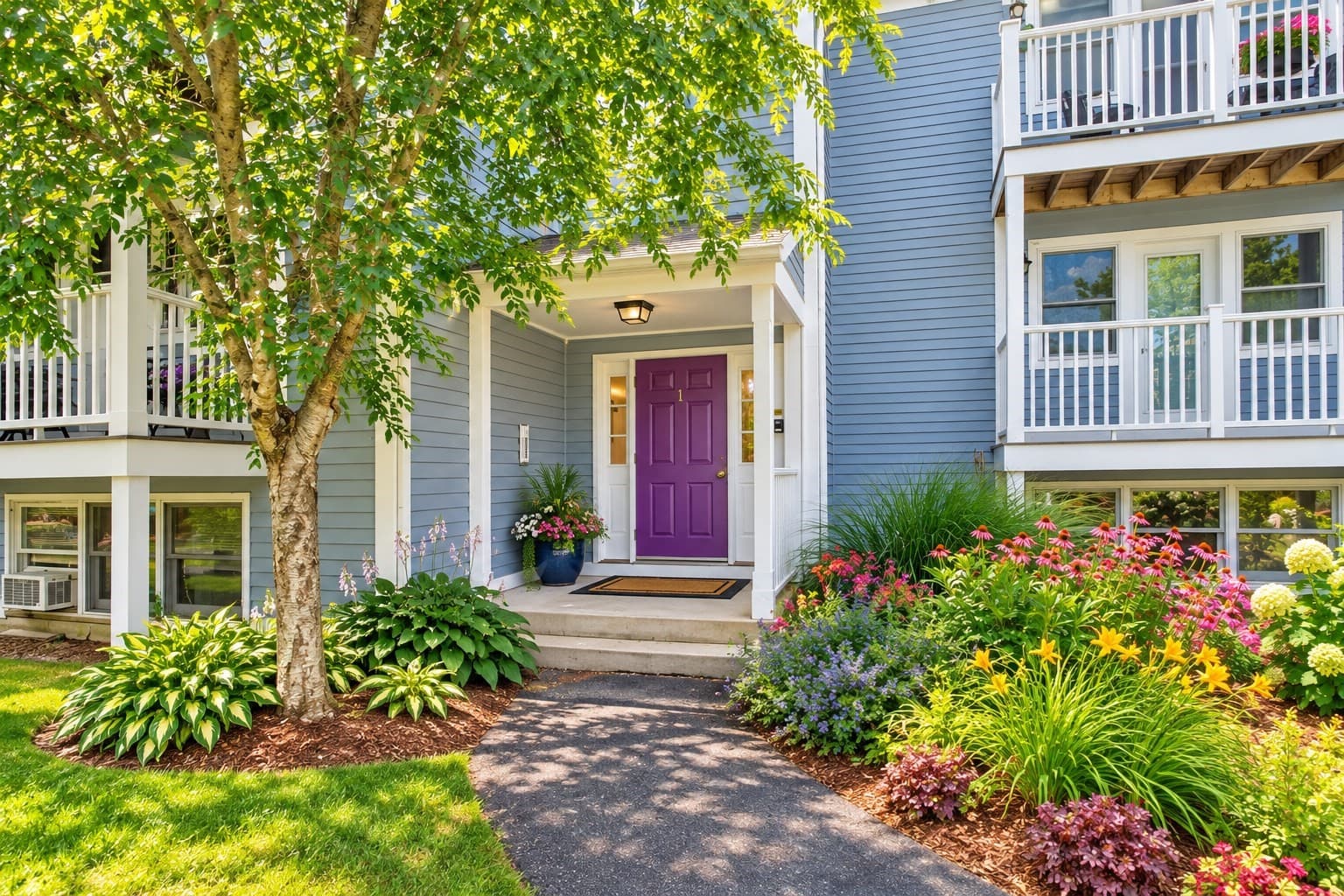 44 Evergreen Rd # 202, Northampton MA 01053