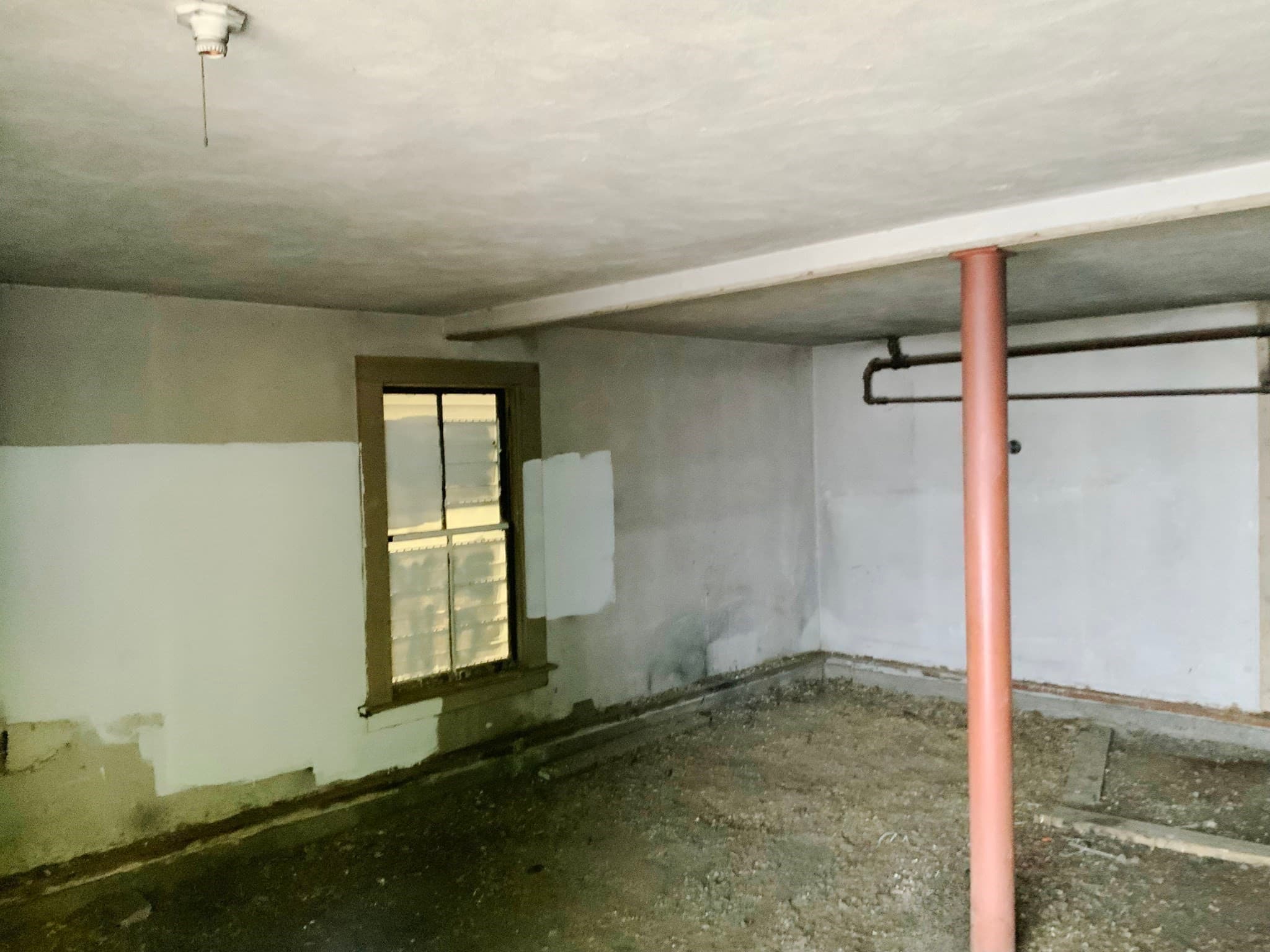 Residential at 14 Pleasant St, Ware MA 01082, photo 13 of 19
