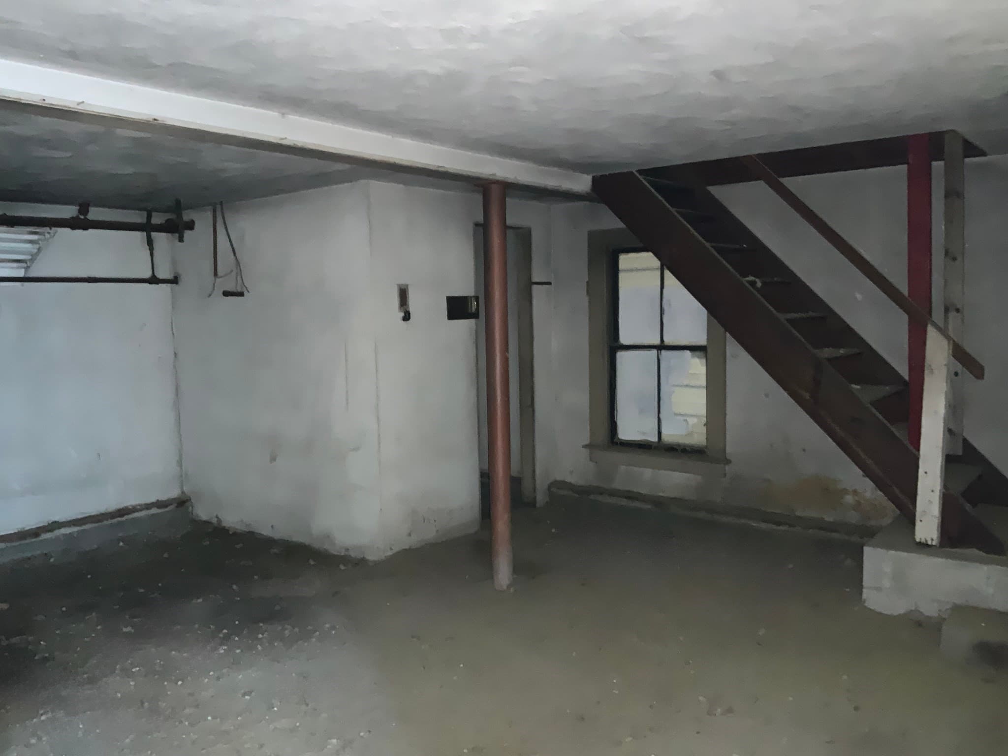 Residential at 14 Pleasant St, Ware MA 01082, photo 10 of 19