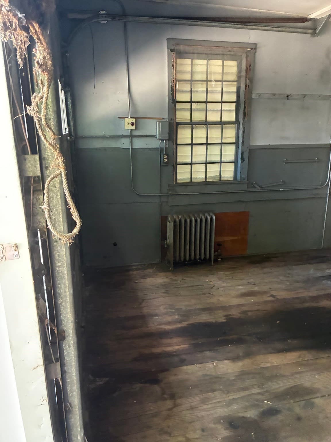 Residential at 14 Pleasant St, Ware MA 01082, photo 18 of 19