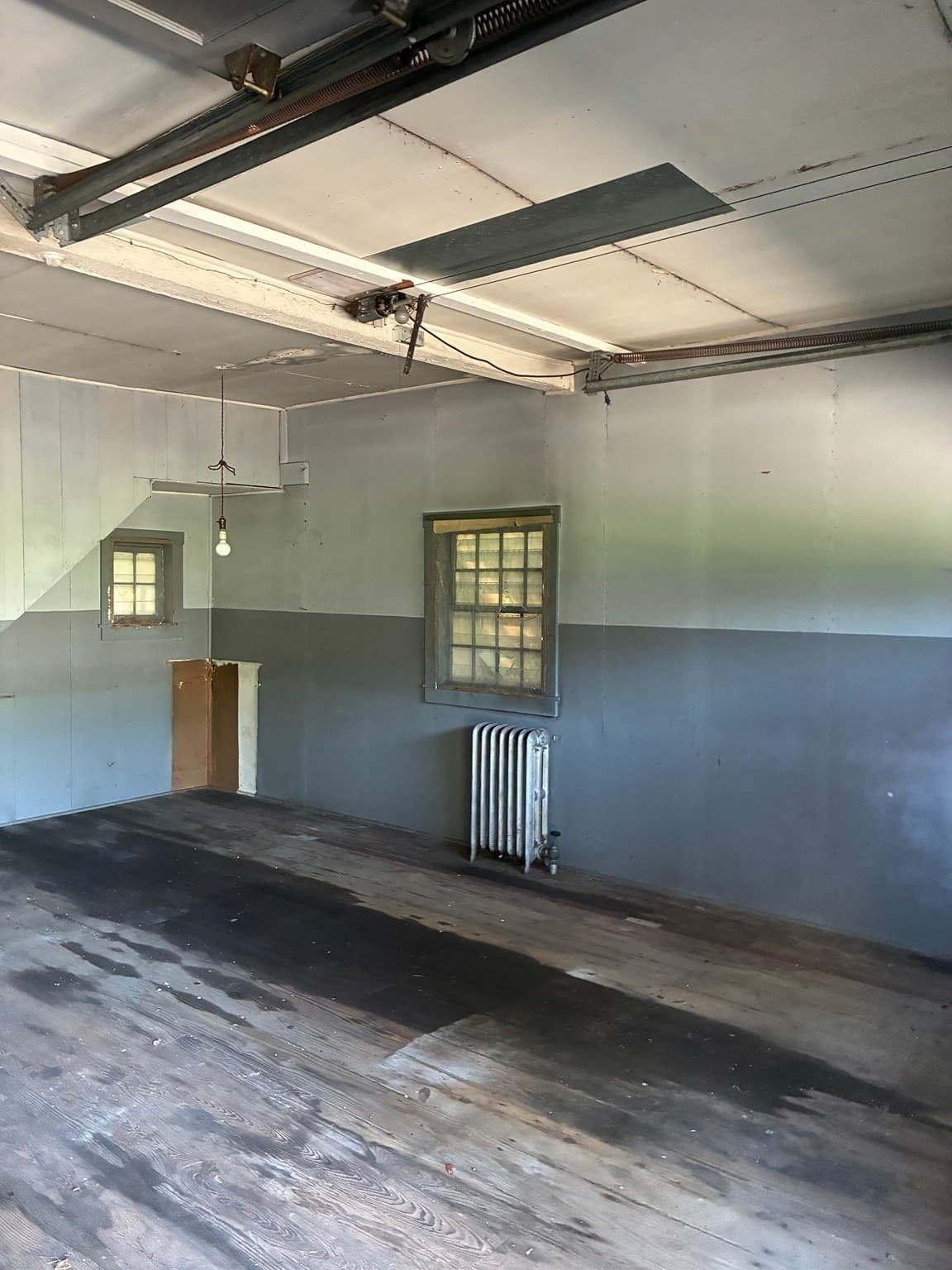 Residential at 14 Pleasant St, Ware MA 01082, photo 15 of 19