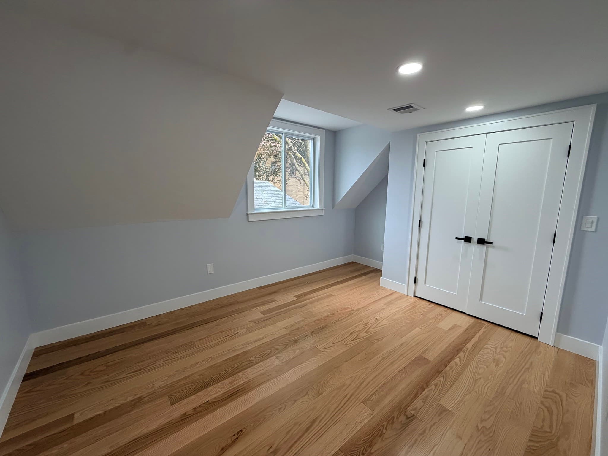 Multi Family at 1 E Main St, Milford MA 01757, Milford, photo 22 of 27