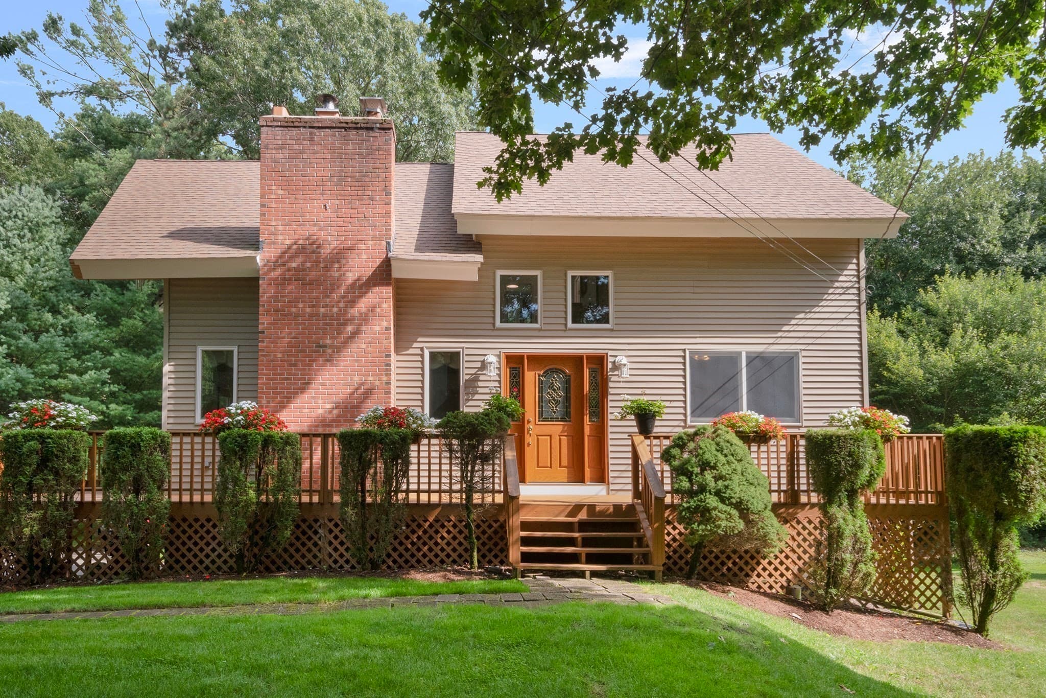 Single Family Residence at 121 Walker St, Seekonk MA 02771, Seekonk, photo 2 of 38