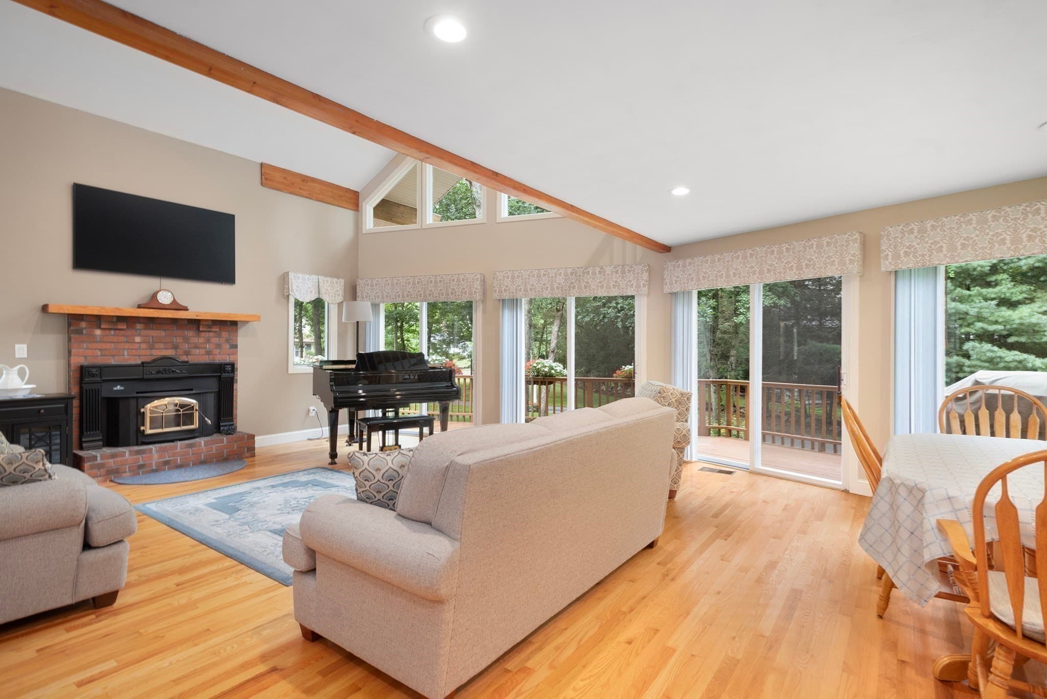 Single Family Residence at 121 Walker St, Seekonk MA 02771, Seekonk, photo 9 of 38