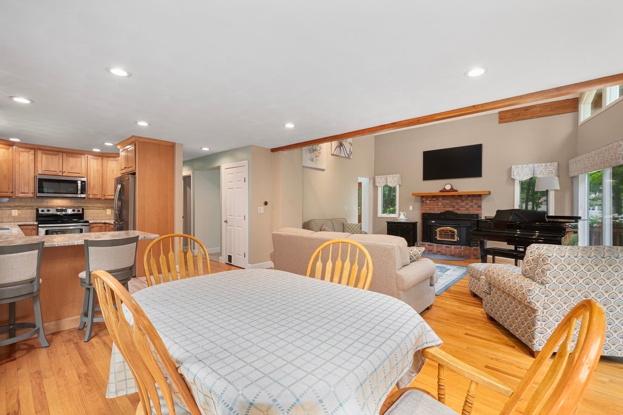 Single Family Residence at 121 Walker St, Seekonk MA 02771, Seekonk, photo 15 of 38