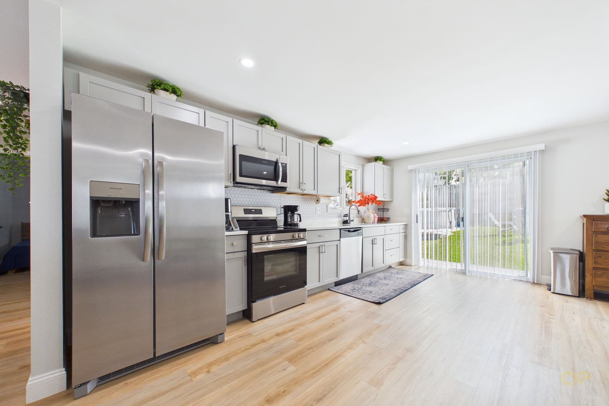 Single Family Residence at 57 Stowe St, Fall River MA 02720, Fall River, photo 10 of 27
