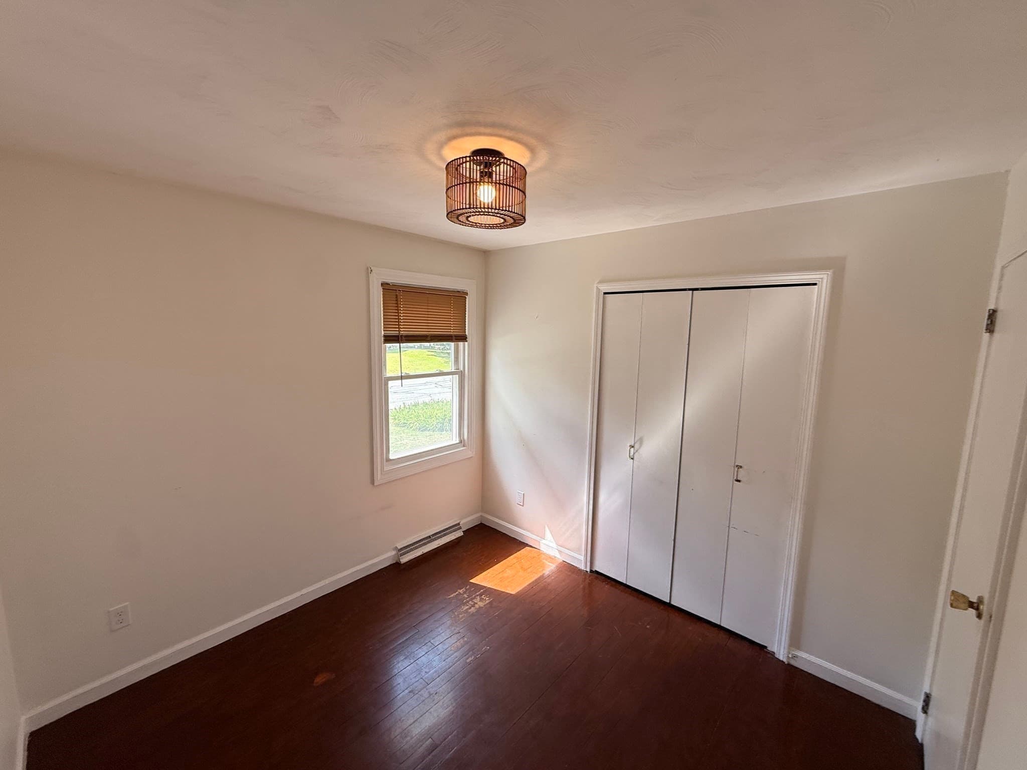Single Family Residence at 59 Poplar Rd, New Bedford MA 02745, New Bedford, photo 7 of 17