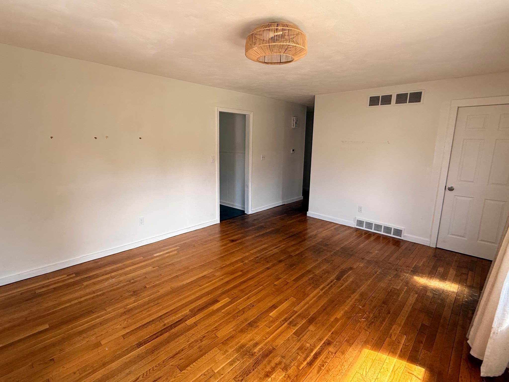 Single Family Residence at 59 Poplar Rd, New Bedford MA 02745, New Bedford, photo 4 of 17