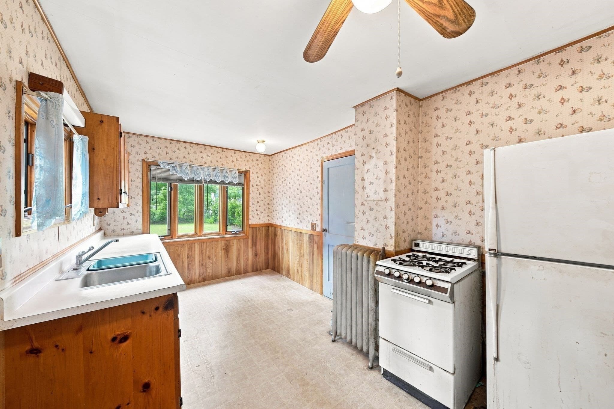 Single Family Residence at 128 River St, Hudson MA 01749, Hudson, photo 16 of 28