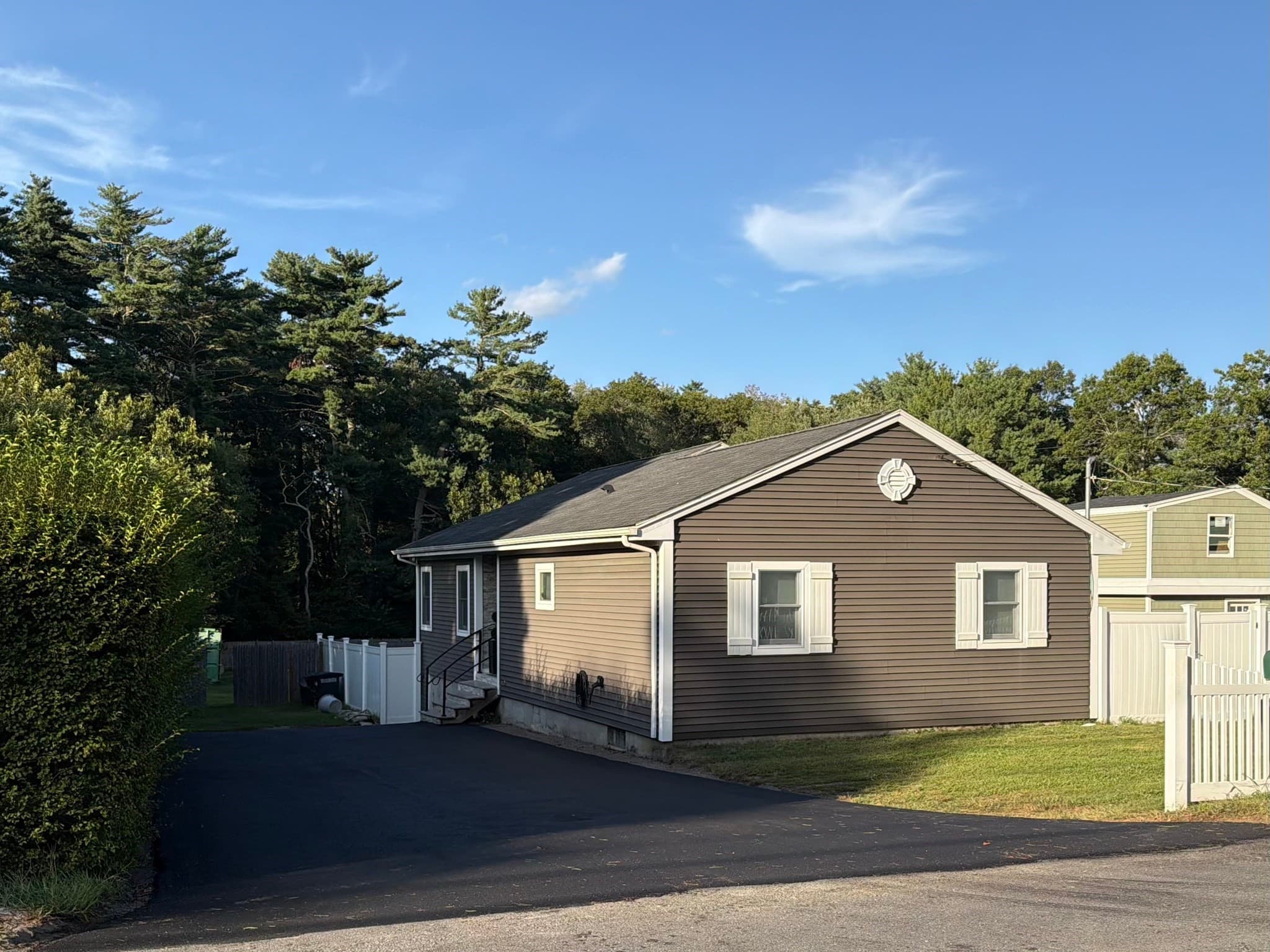 Single Family Residence at 52 Chipaway Rd, Freetown MA 02717, Freetown, photo 2 of 29