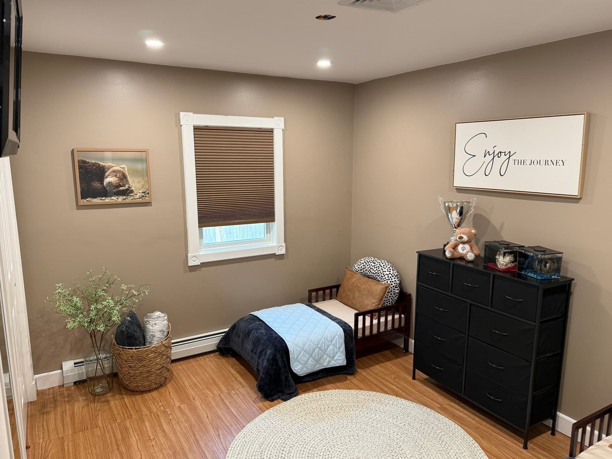 Single Family Residence at 52 Chipaway Rd, Freetown MA 02717, Freetown, photo 12 of 29