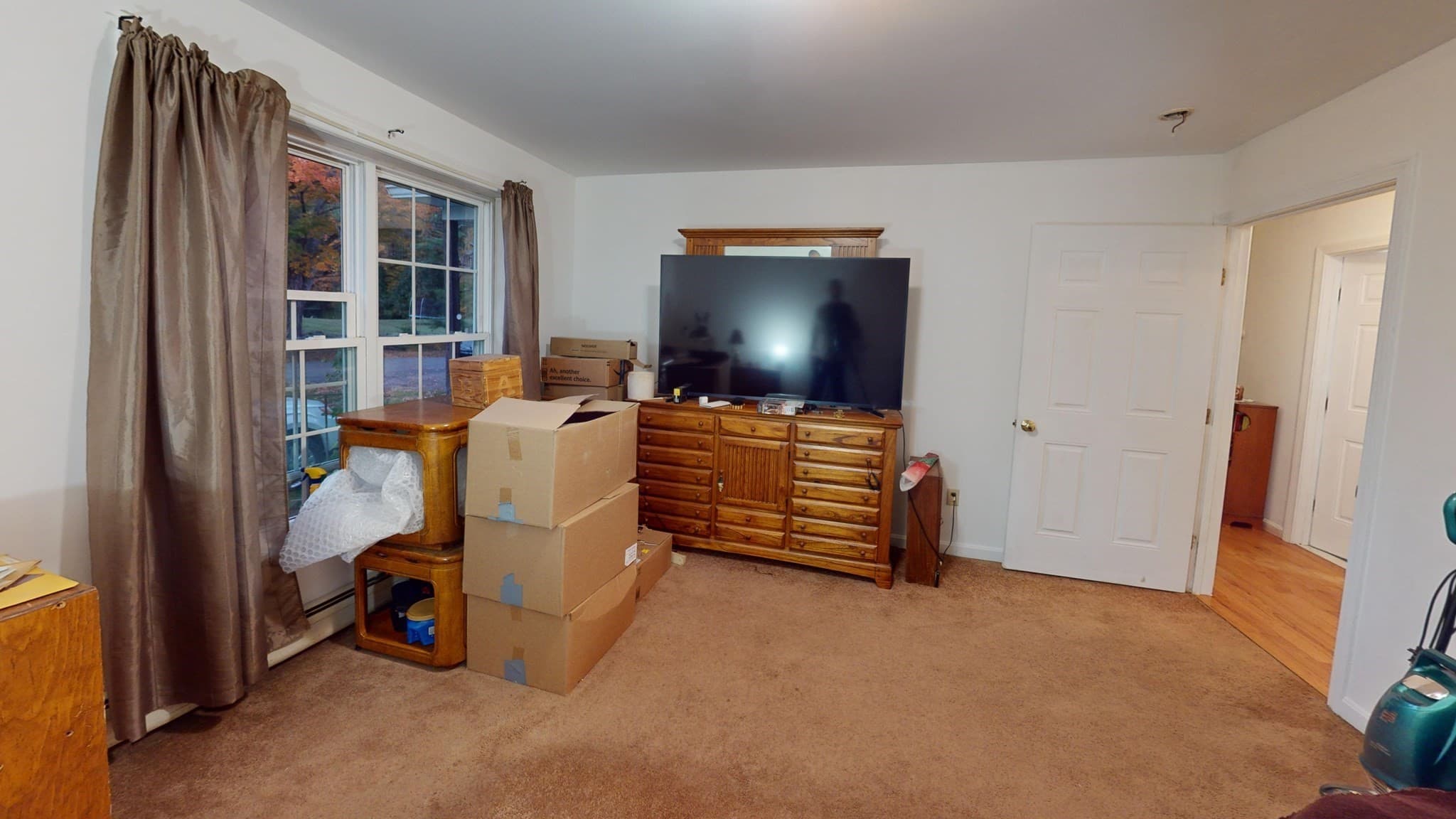 Single Family Residence at 214 Tom Swamp Rd, Athol MA 01331, photo 10 of 29